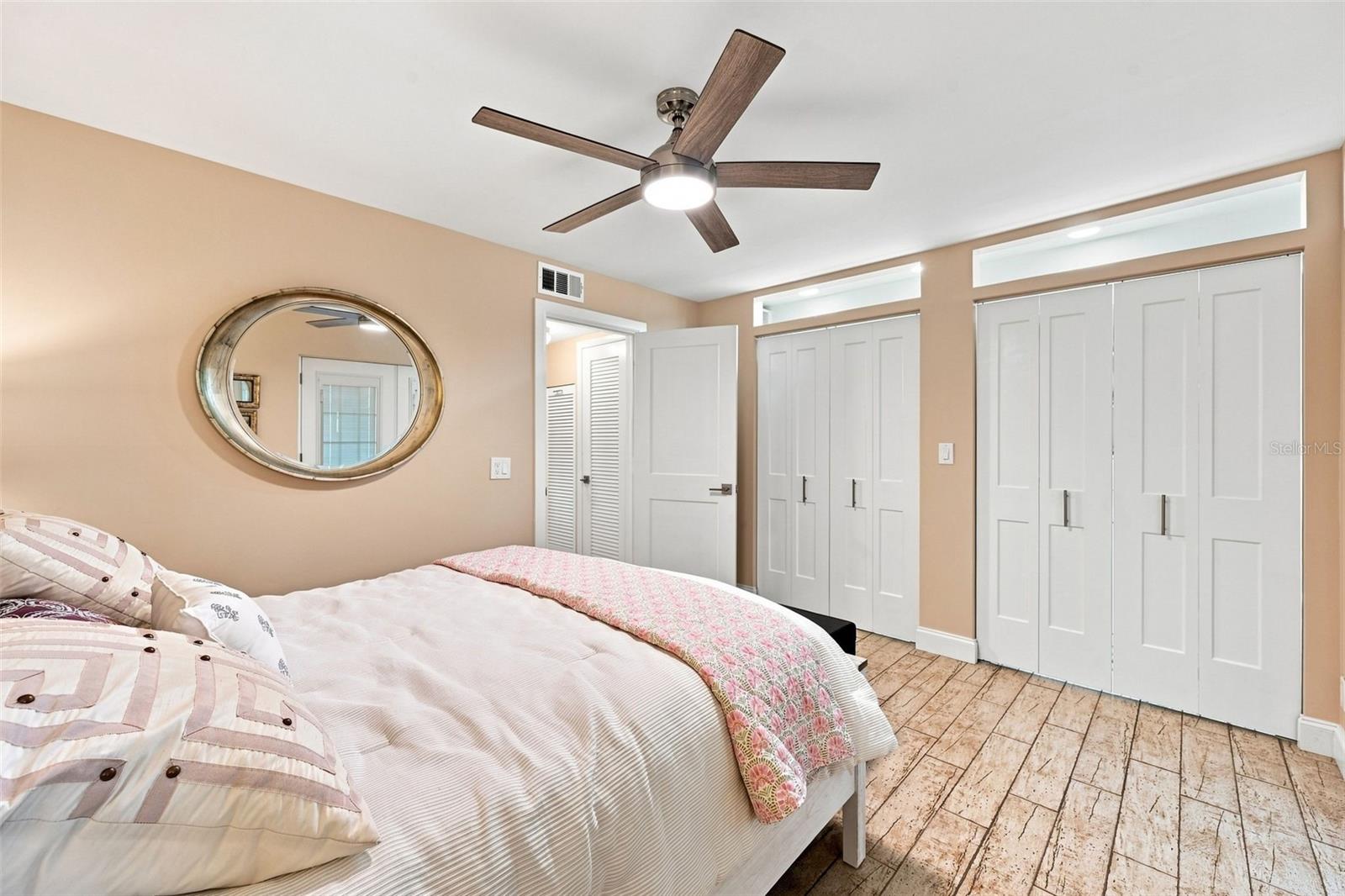 1898 SHORE DR S #208 — photo 27