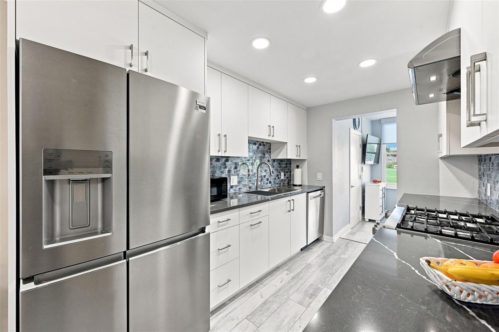 1898 SHORE DR S #208 — photo 11