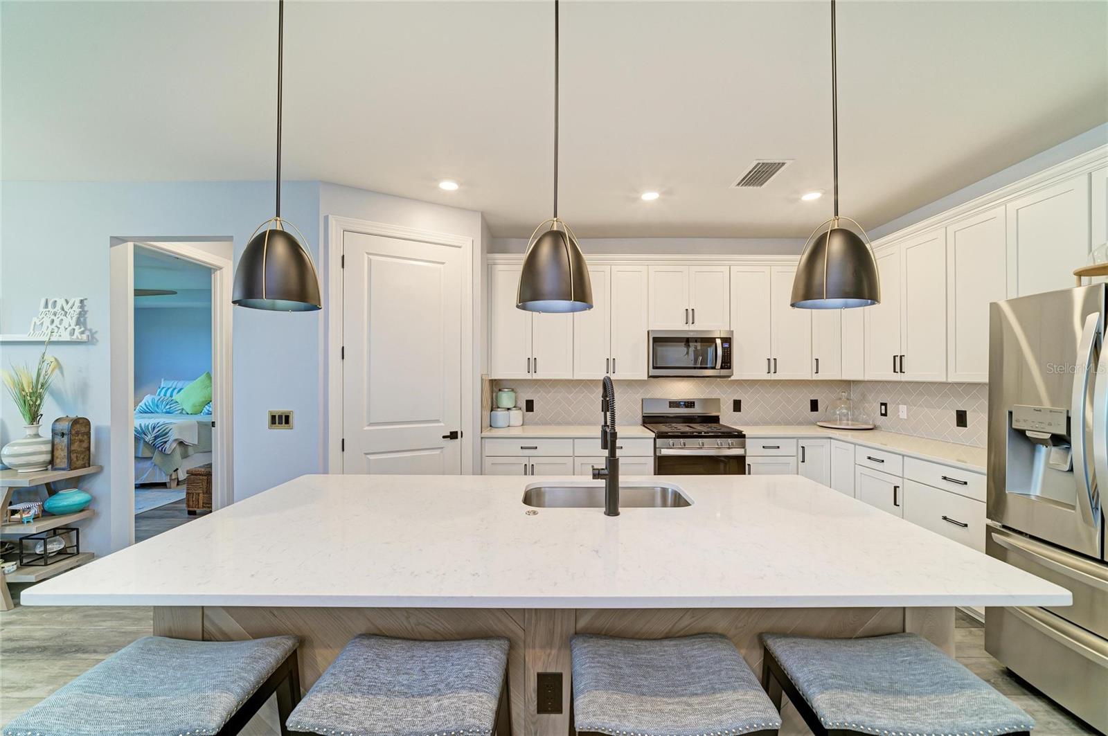 7683 SUMMERLAND CV — photo 49