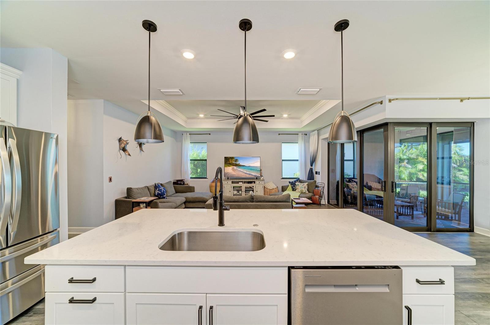 7683 SUMMERLAND CV — photo 44