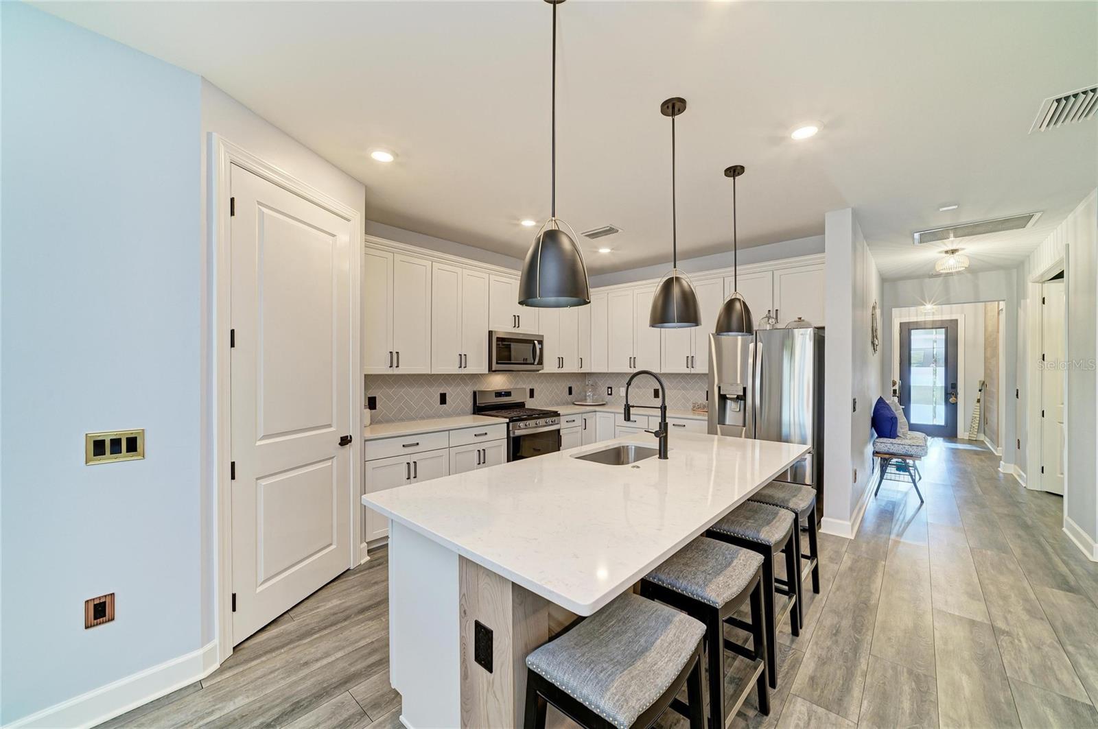 7683 SUMMERLAND CV — photo 48