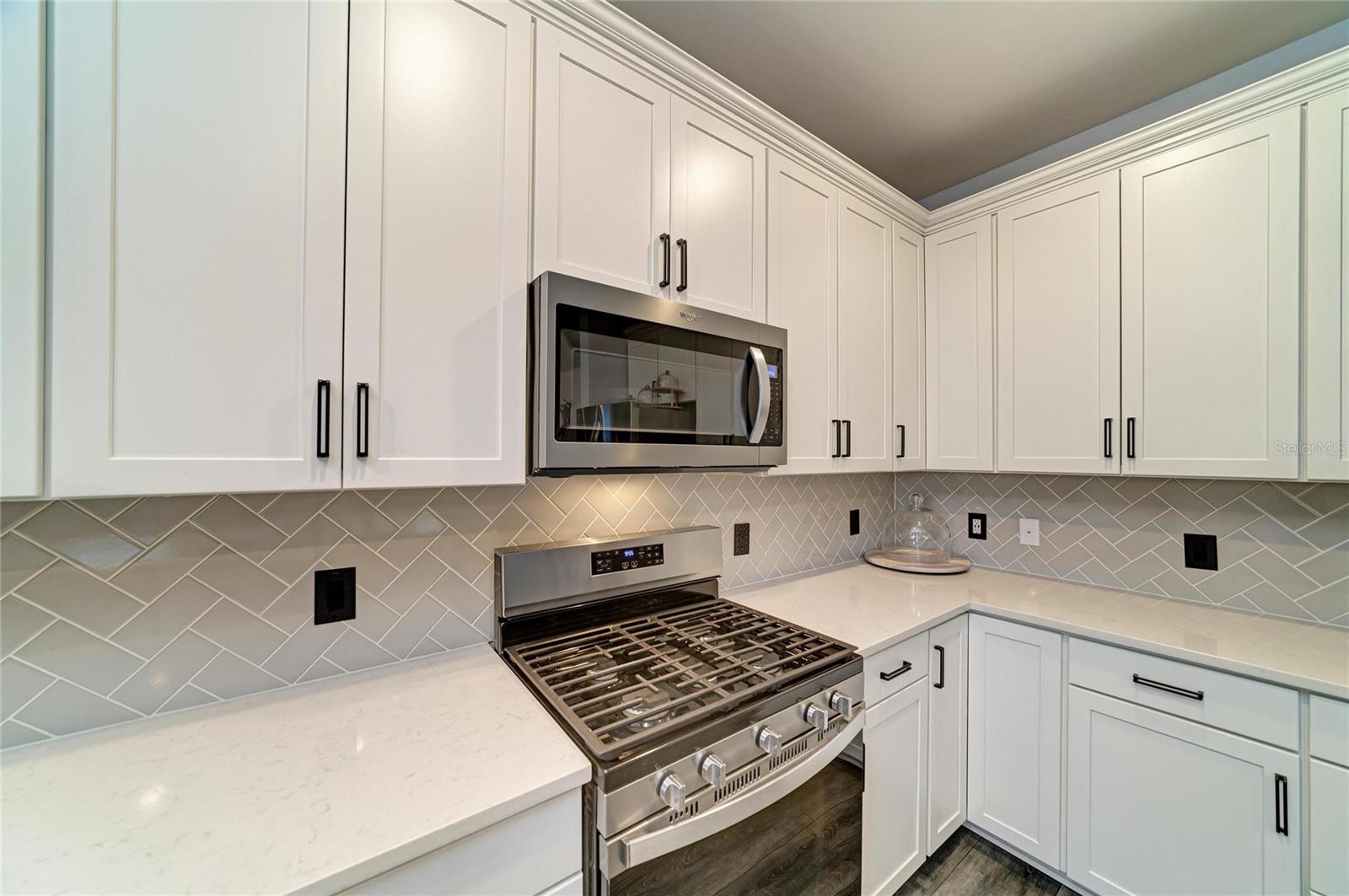 7683 SUMMERLAND CV — photo 45