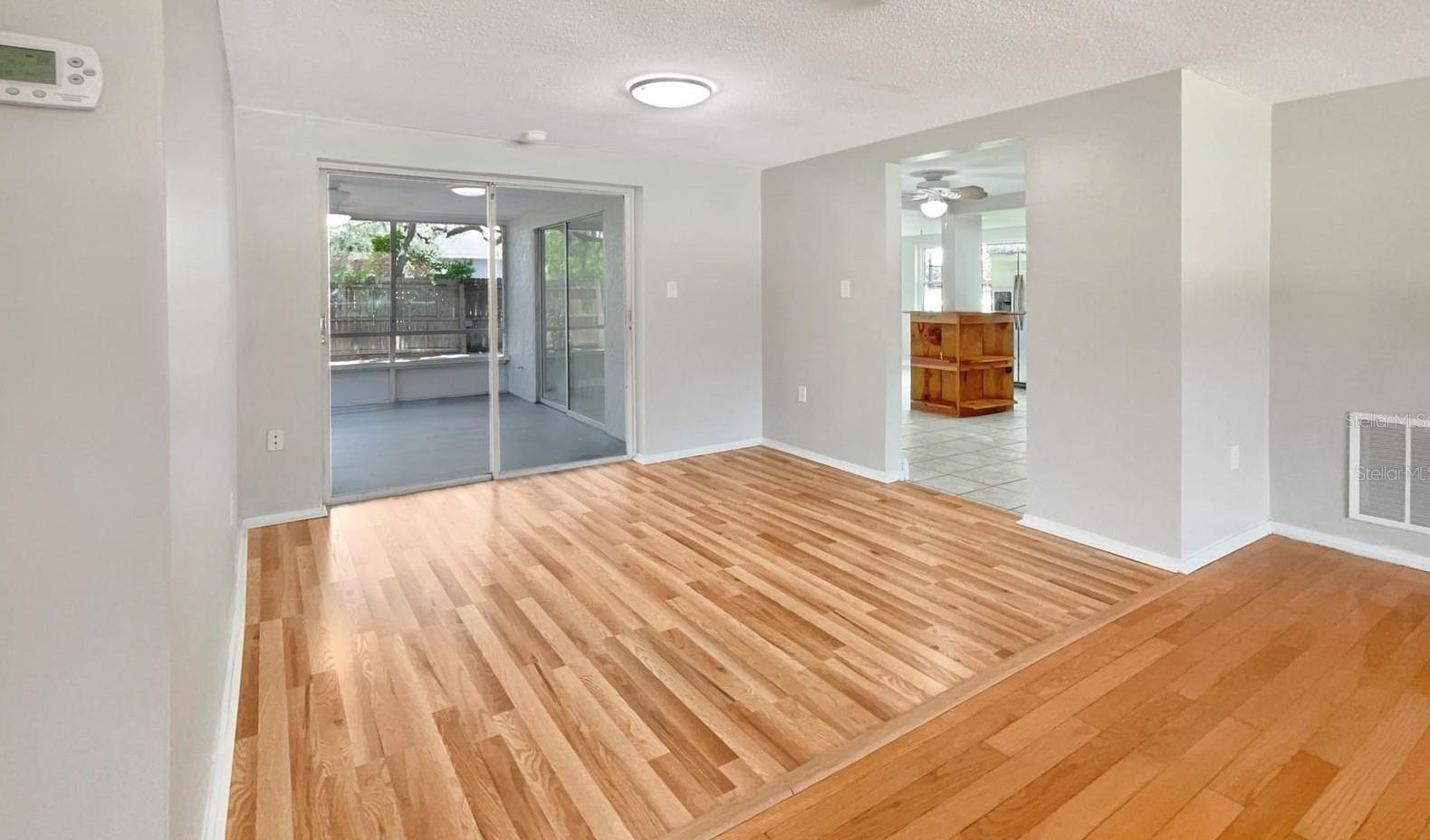 2530 FLINTWOOD DR — photo 11