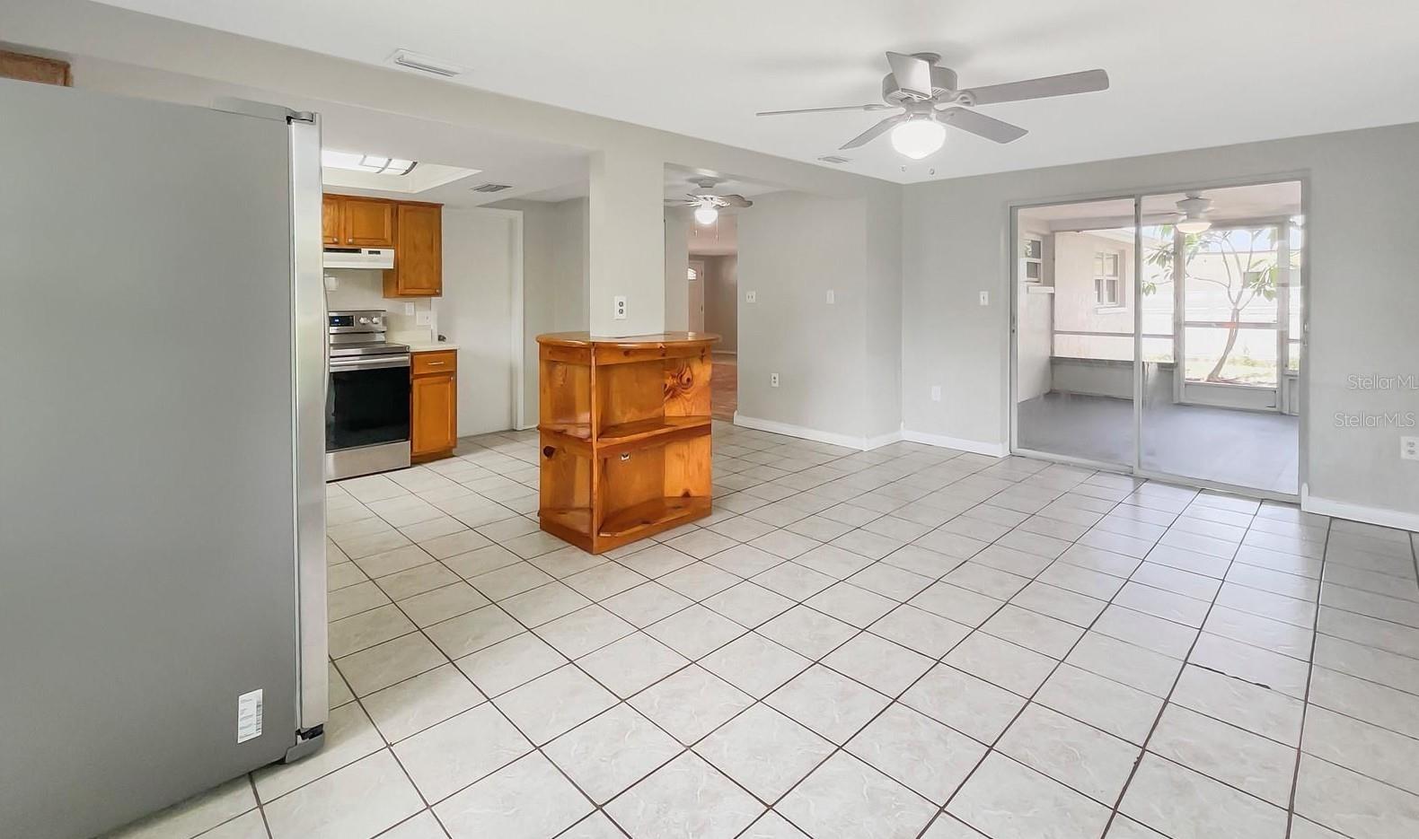 2530 FLINTWOOD DR — photo 10
