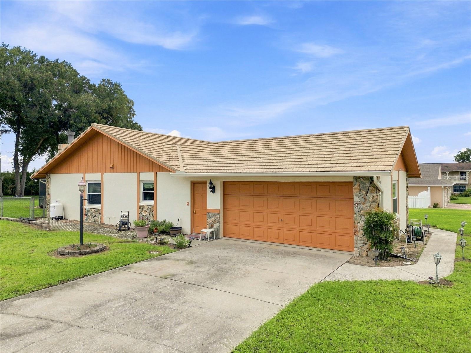 12501 APALACHEE PL — photo 2
