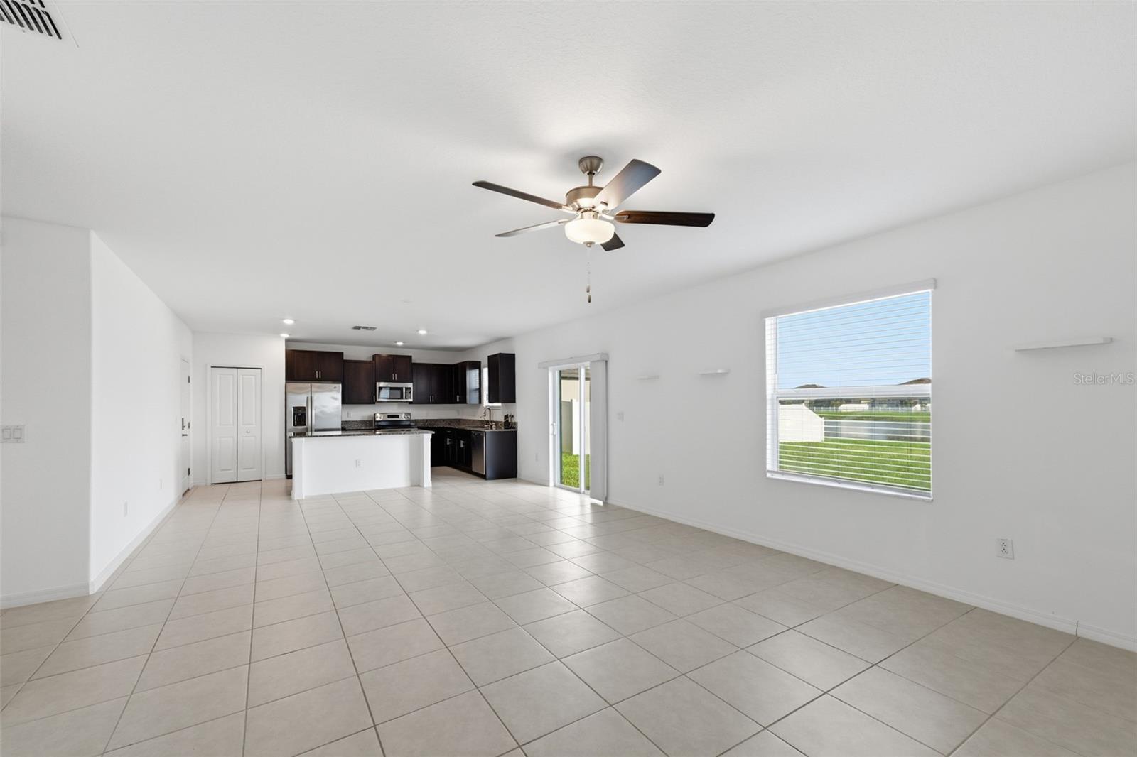 12860 TRIPOLI AVE — photo 8