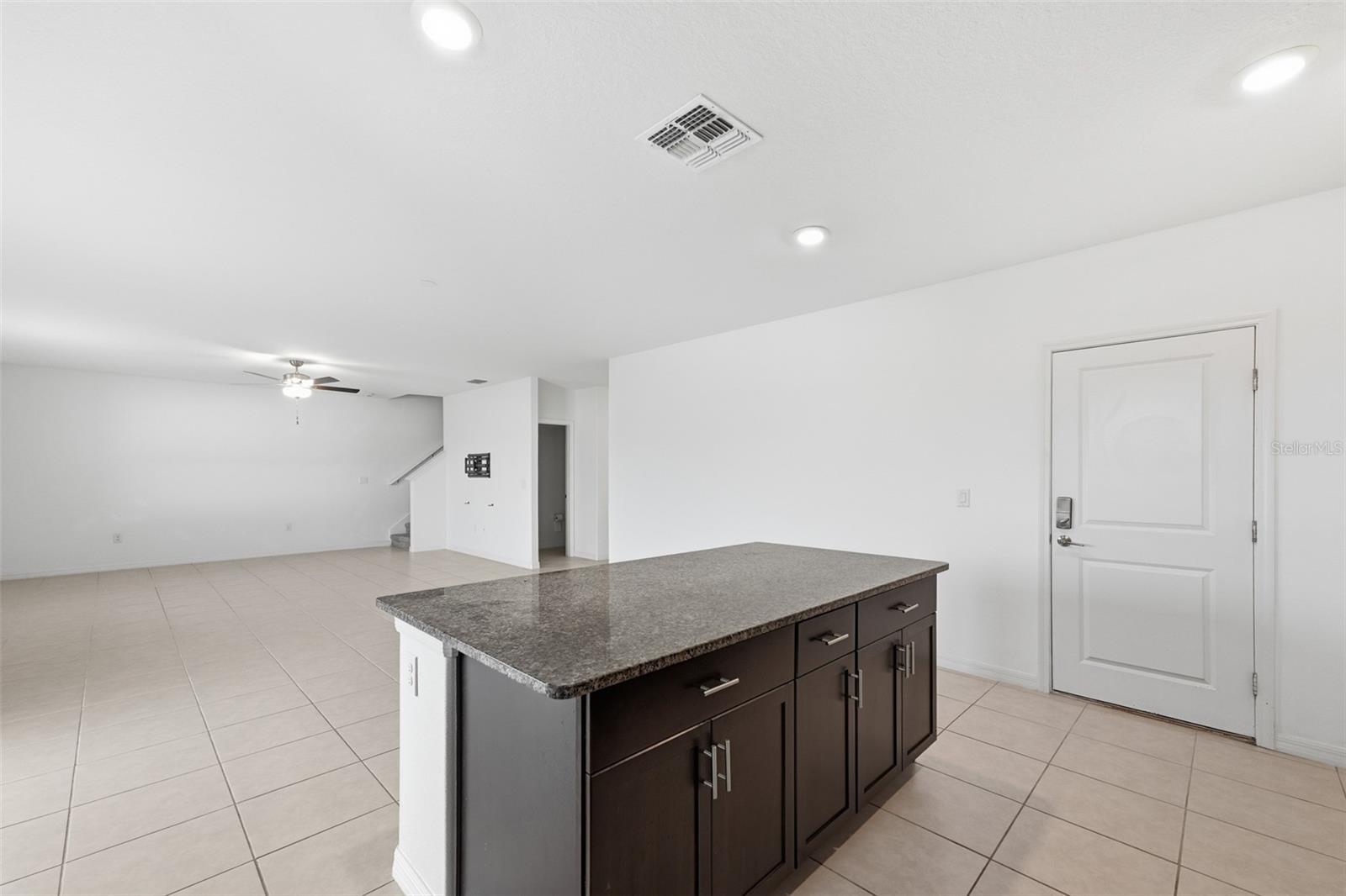 12860 TRIPOLI AVE — photo 14