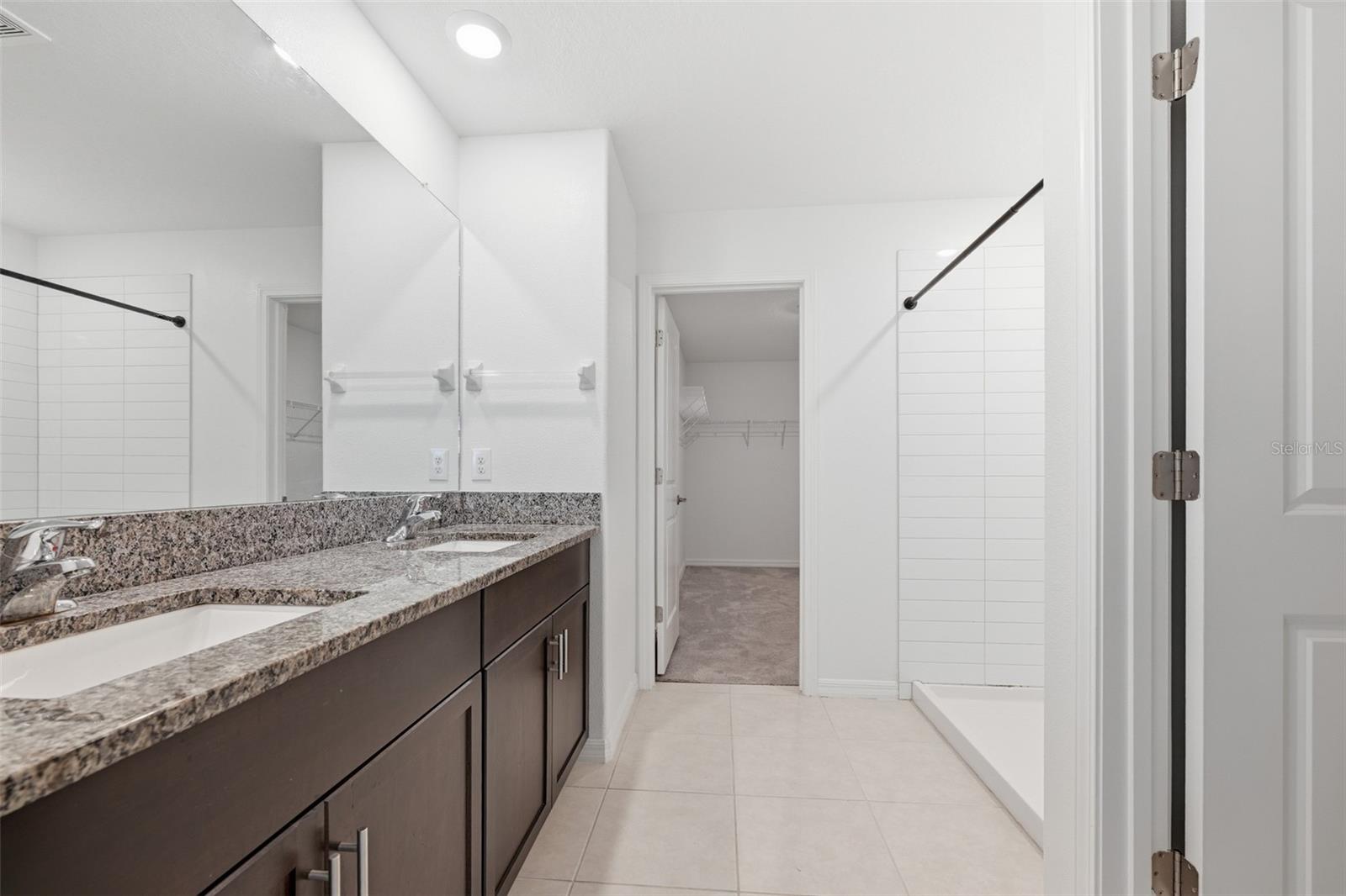12860 TRIPOLI AVE — photo 34