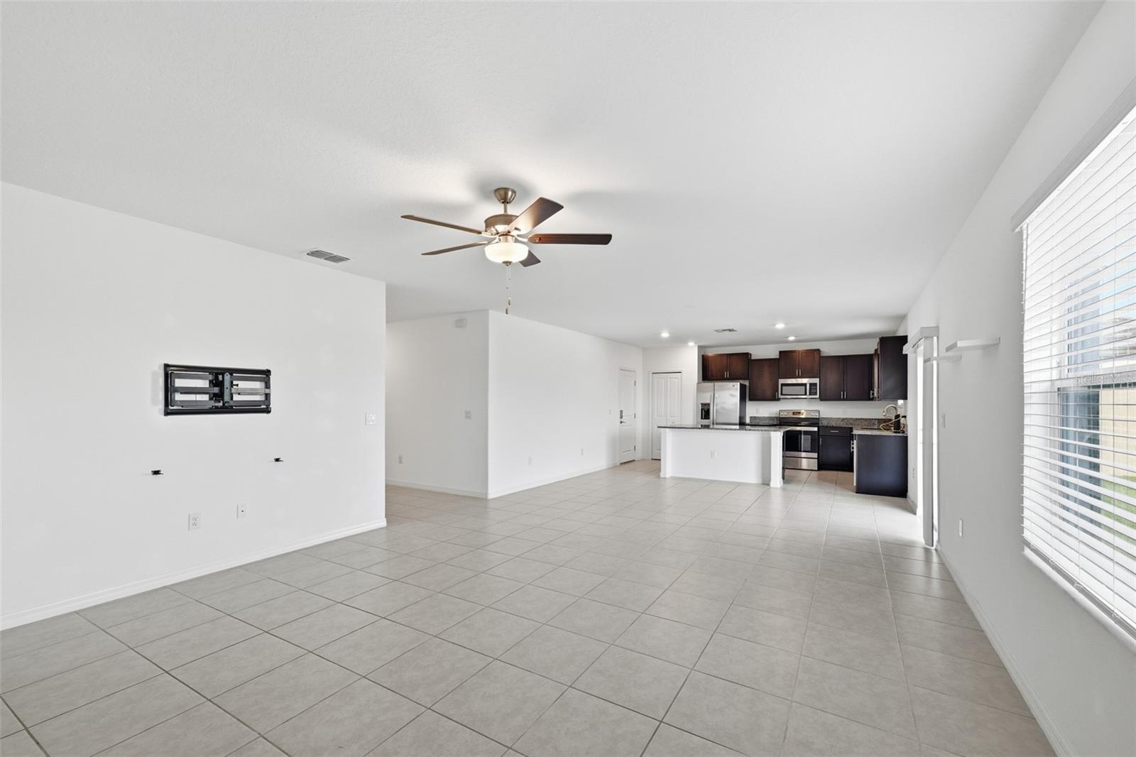 12860 TRIPOLI AVE — photo 7