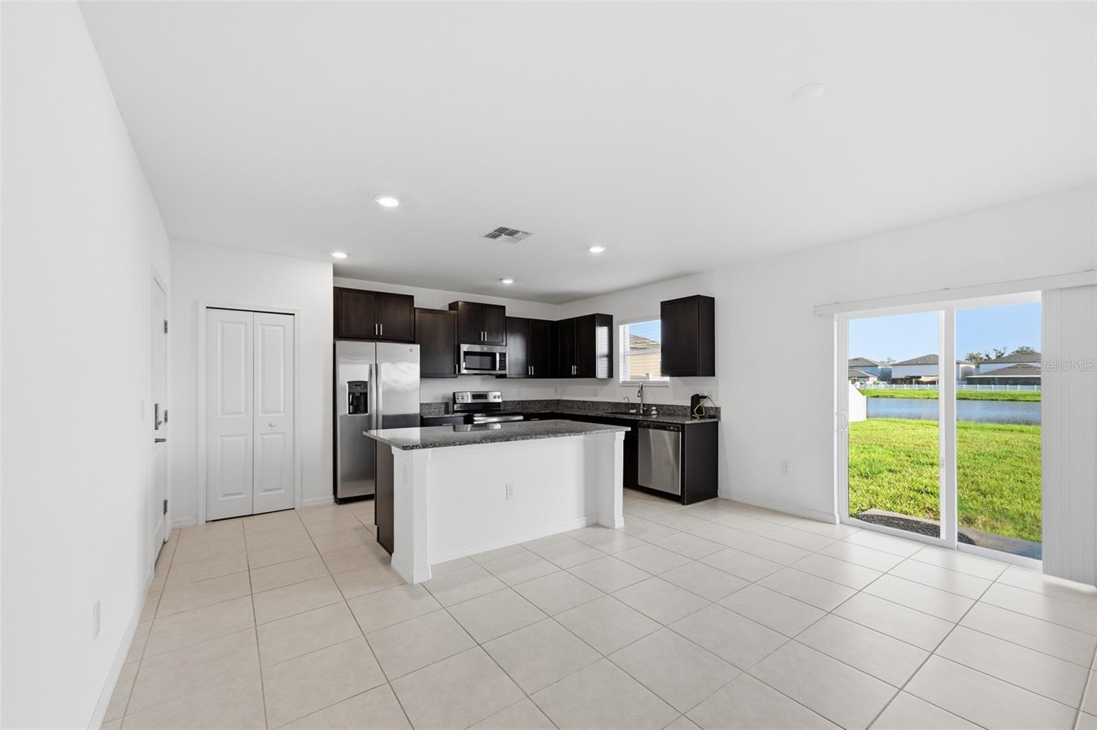12860 TRIPOLI AVE — photo 11