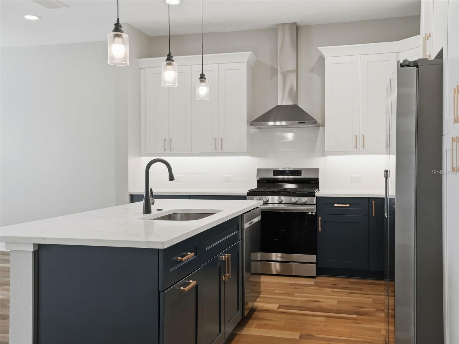 809 OAK BEND LN — photo 13