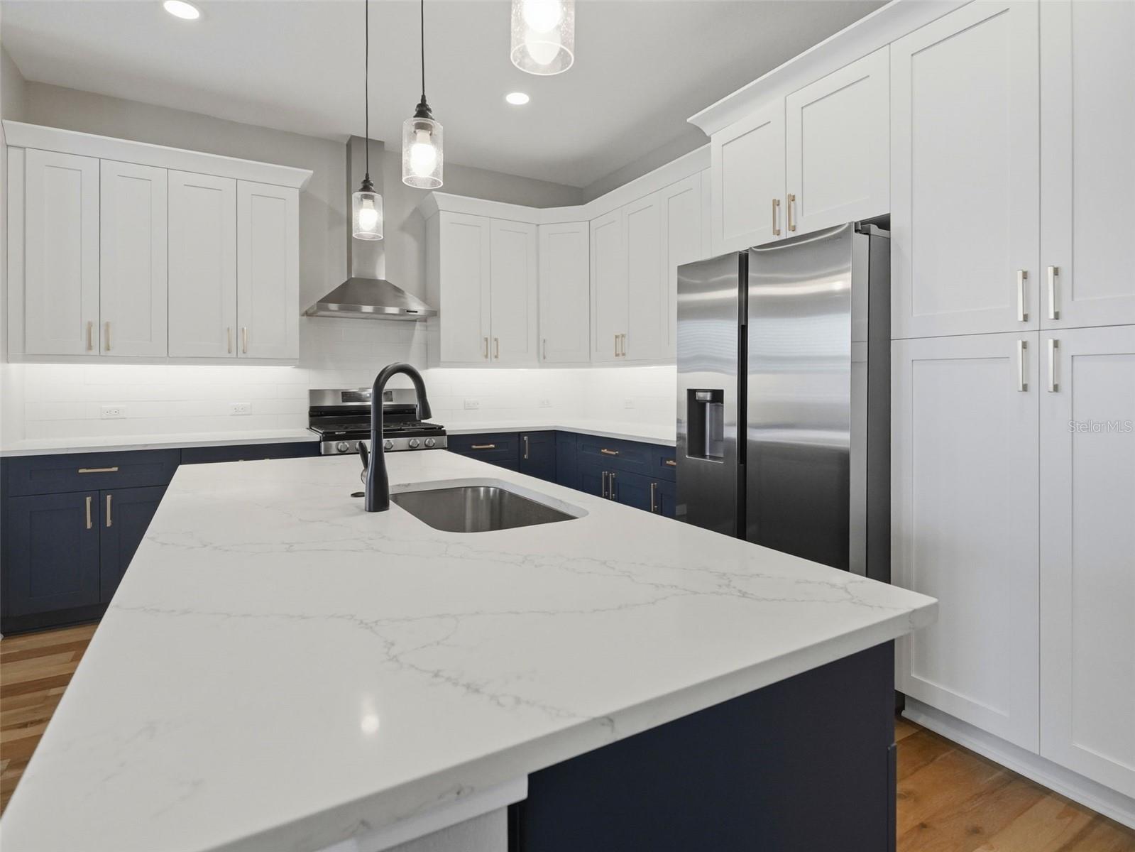 809 OAK BEND LN — photo 12