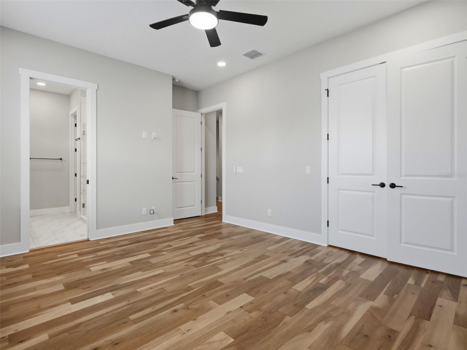 809 OAK BEND LN — photo 23