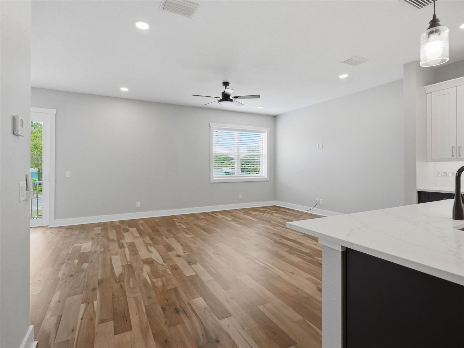 809 OAK BEND LN — photo 5