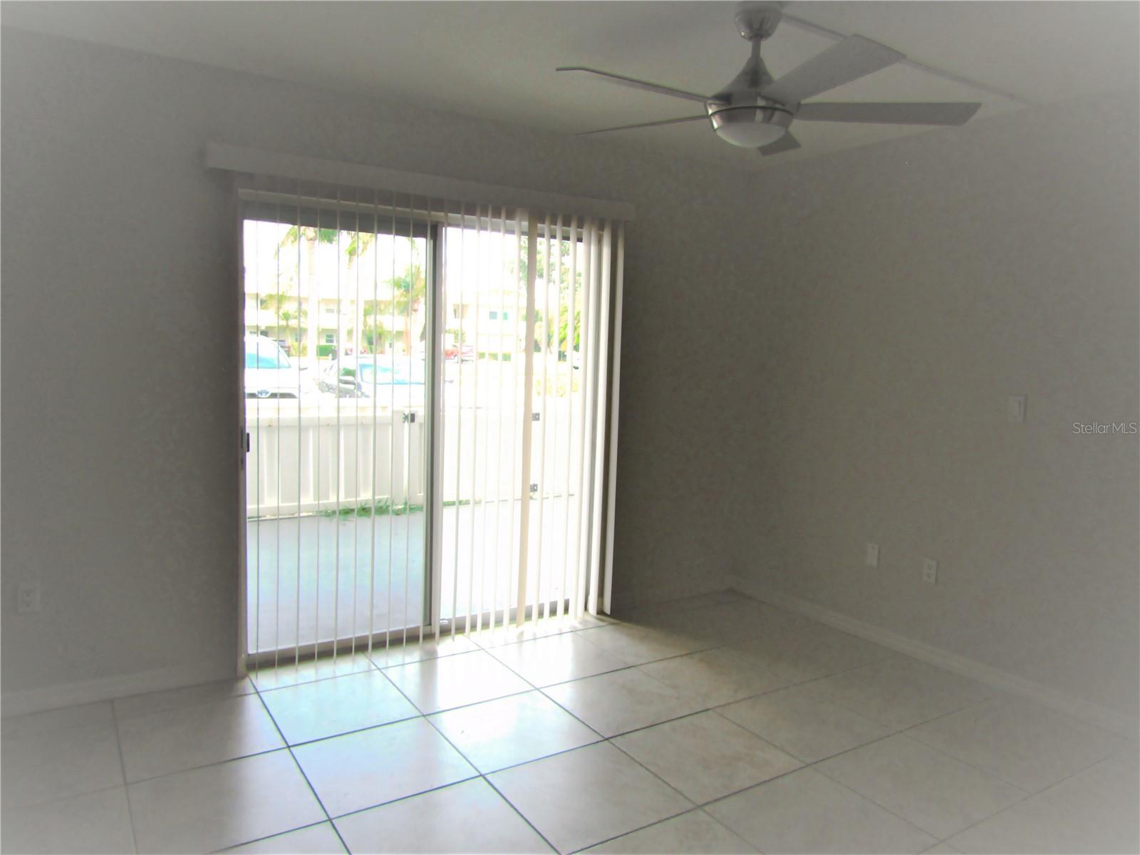 7304 W COUNTRY CLUB DR N #115 — photo 12
