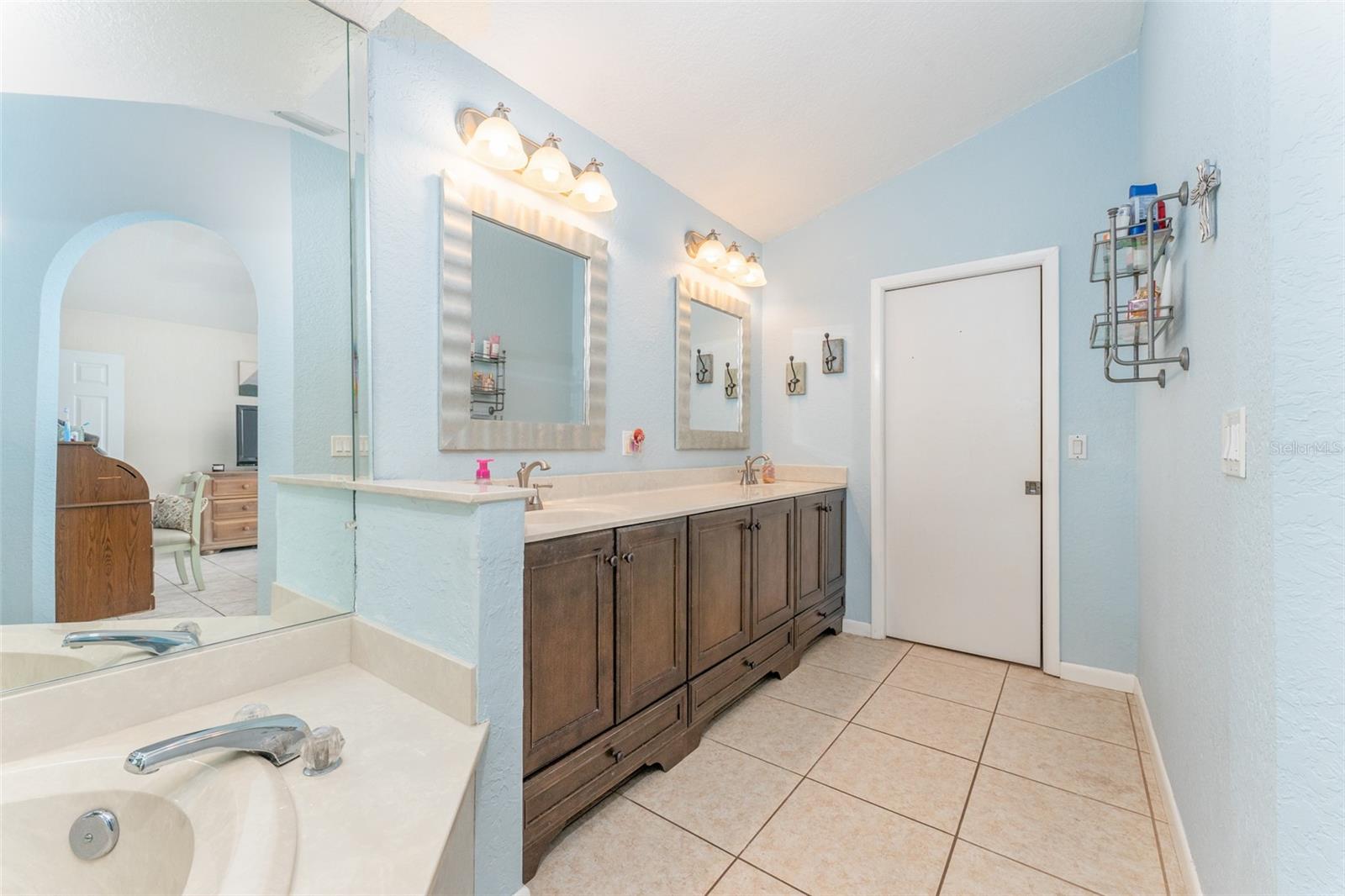 835 SYMPHONY ISLES BLVD — photo 24
