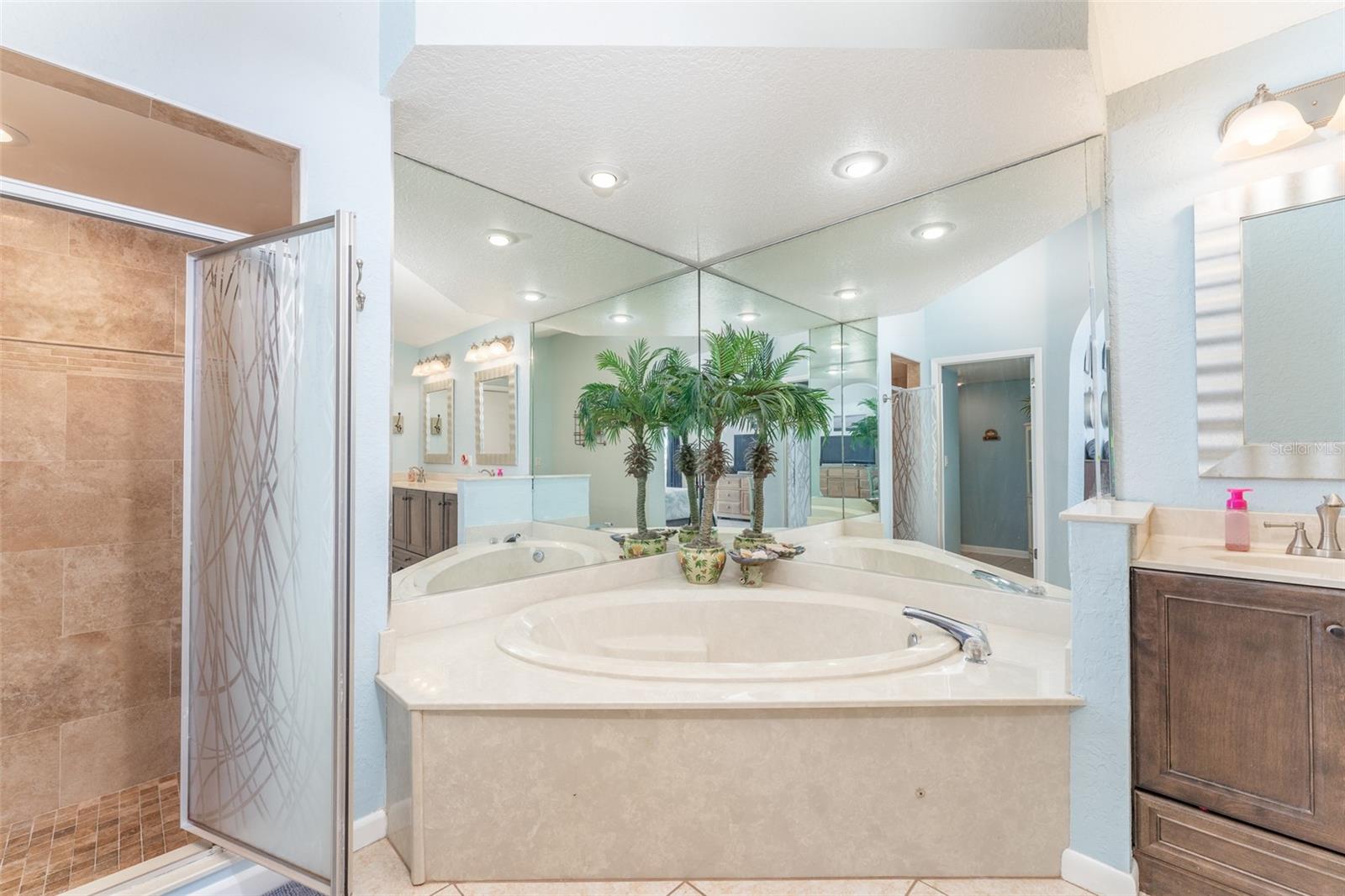 835 SYMPHONY ISLES BLVD — photo 23
