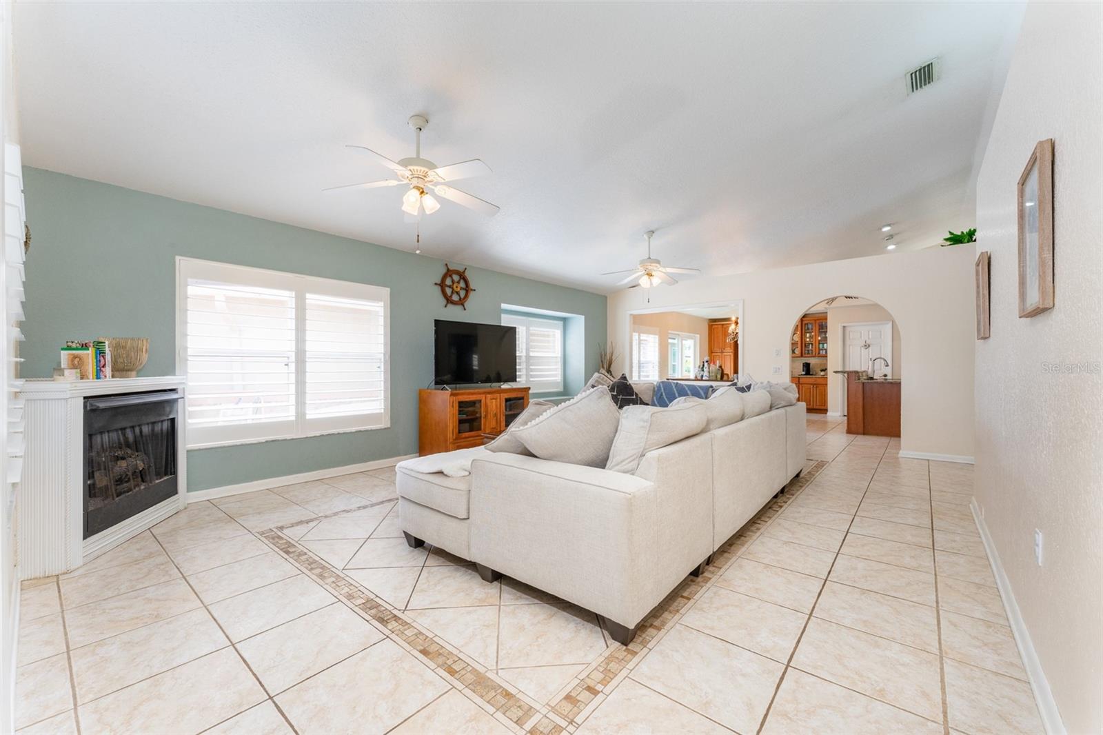 835 SYMPHONY ISLES BLVD — photo 11