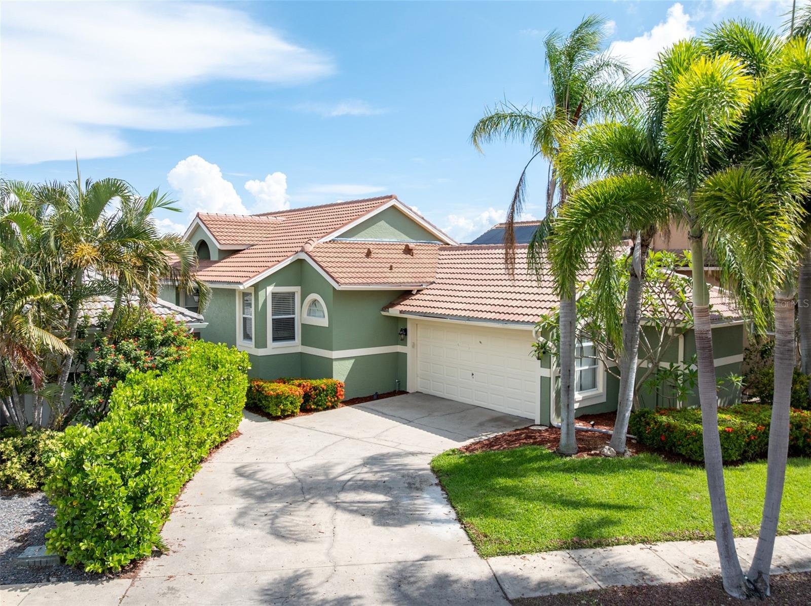 835 SYMPHONY ISLES BLVD — photo 2