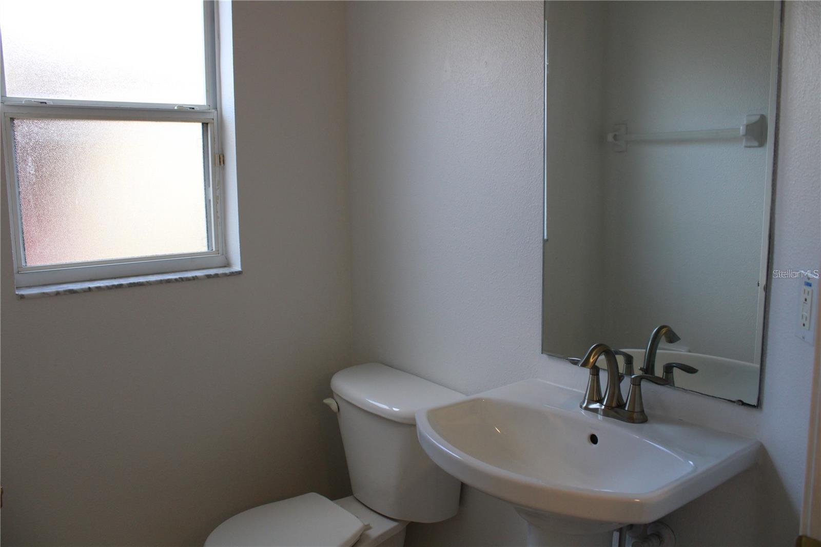 7840 CARRIAGE POINTE DR — photo 11
