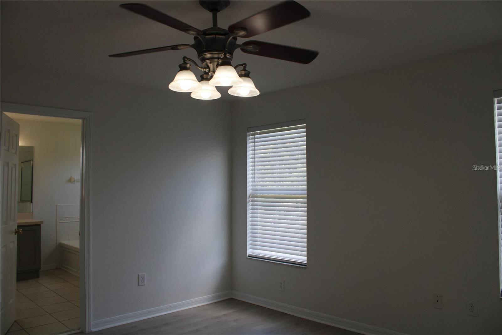 7840 CARRIAGE POINTE DR — photo 27