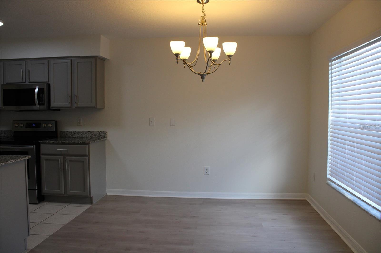 7840 CARRIAGE POINTE DR — photo 9