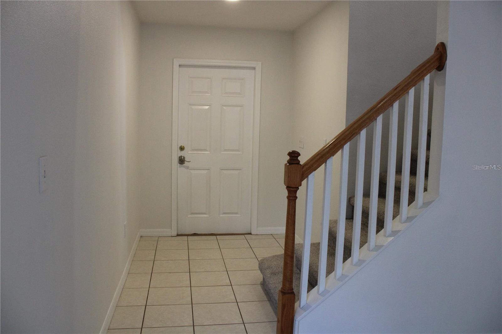 7840 CARRIAGE POINTE DR — photo 3