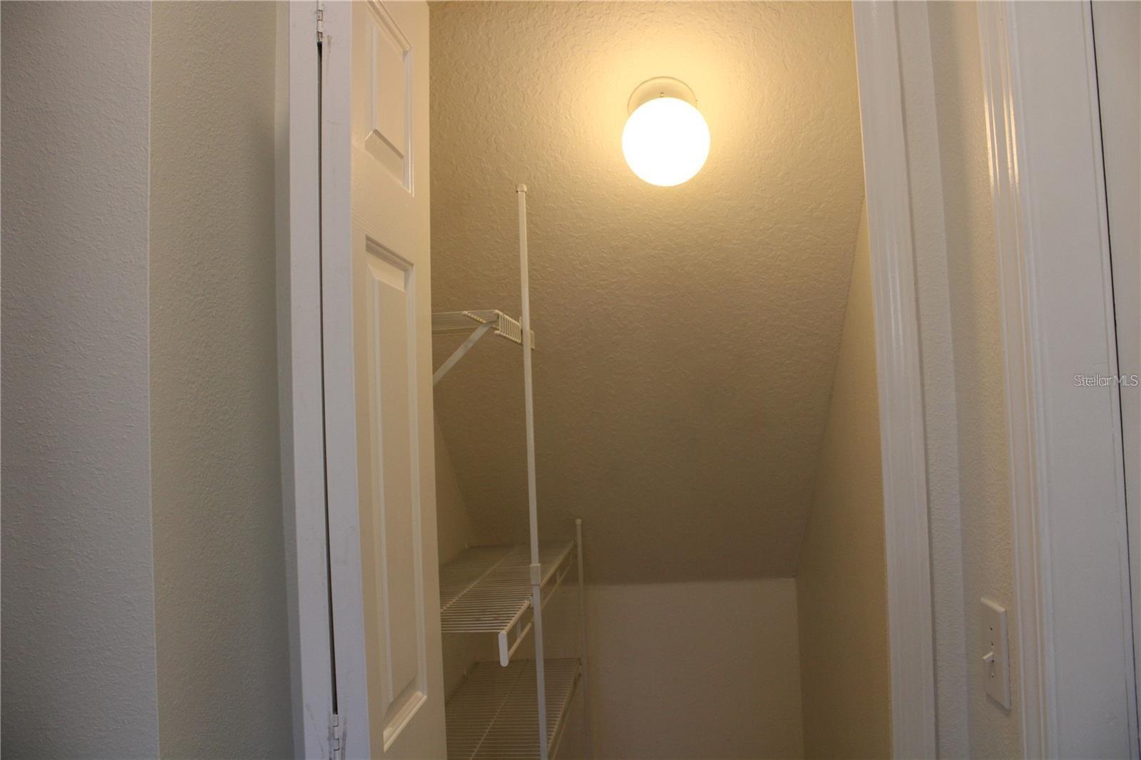 7840 CARRIAGE POINTE DR — photo 10