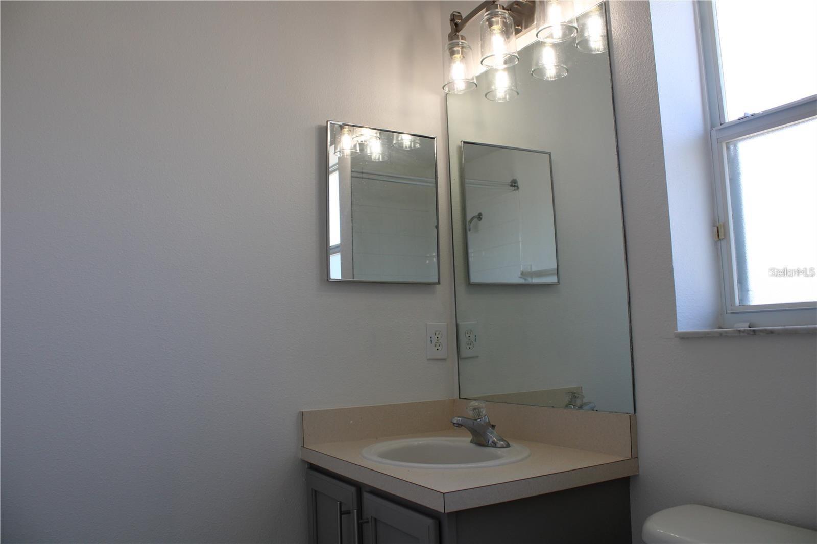 7840 CARRIAGE POINTE DR — photo 19