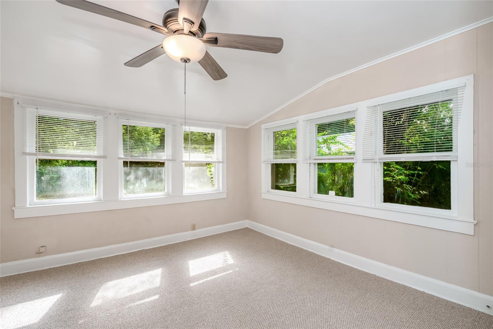4109 N SUWANEE AVE — photo 18