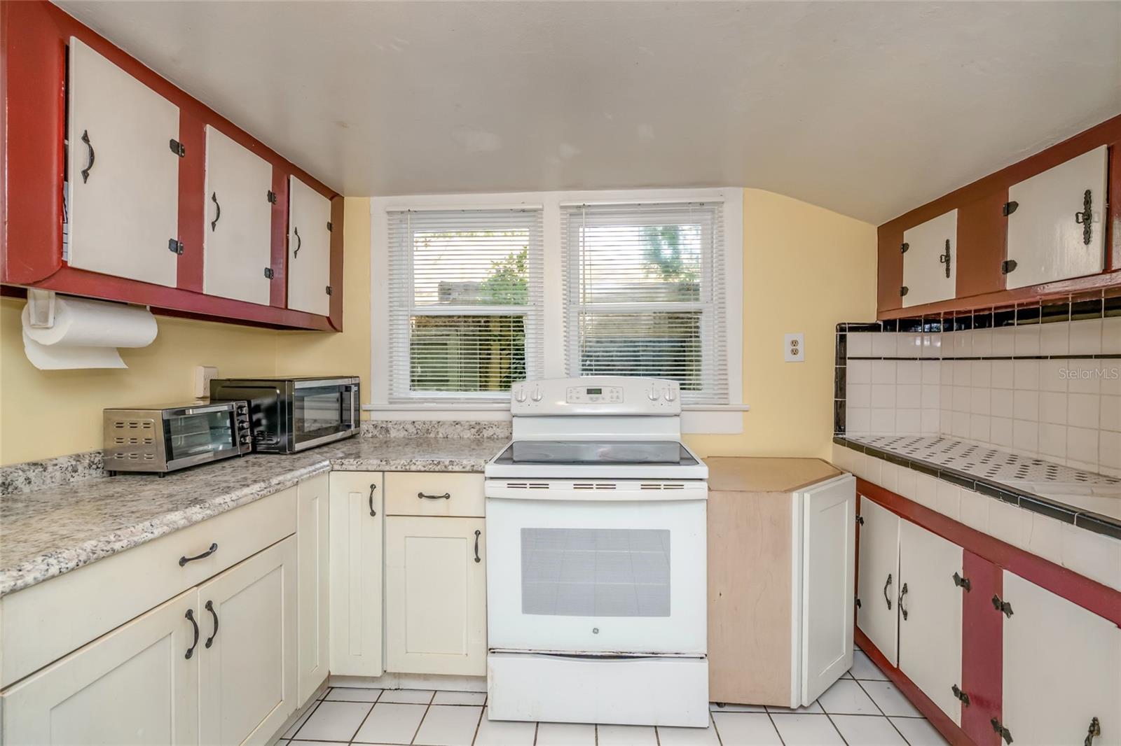 4109 N SUWANEE AVE — photo 15