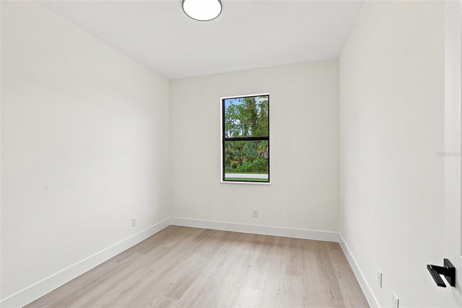 1912 HAGERICK LN — photo 24