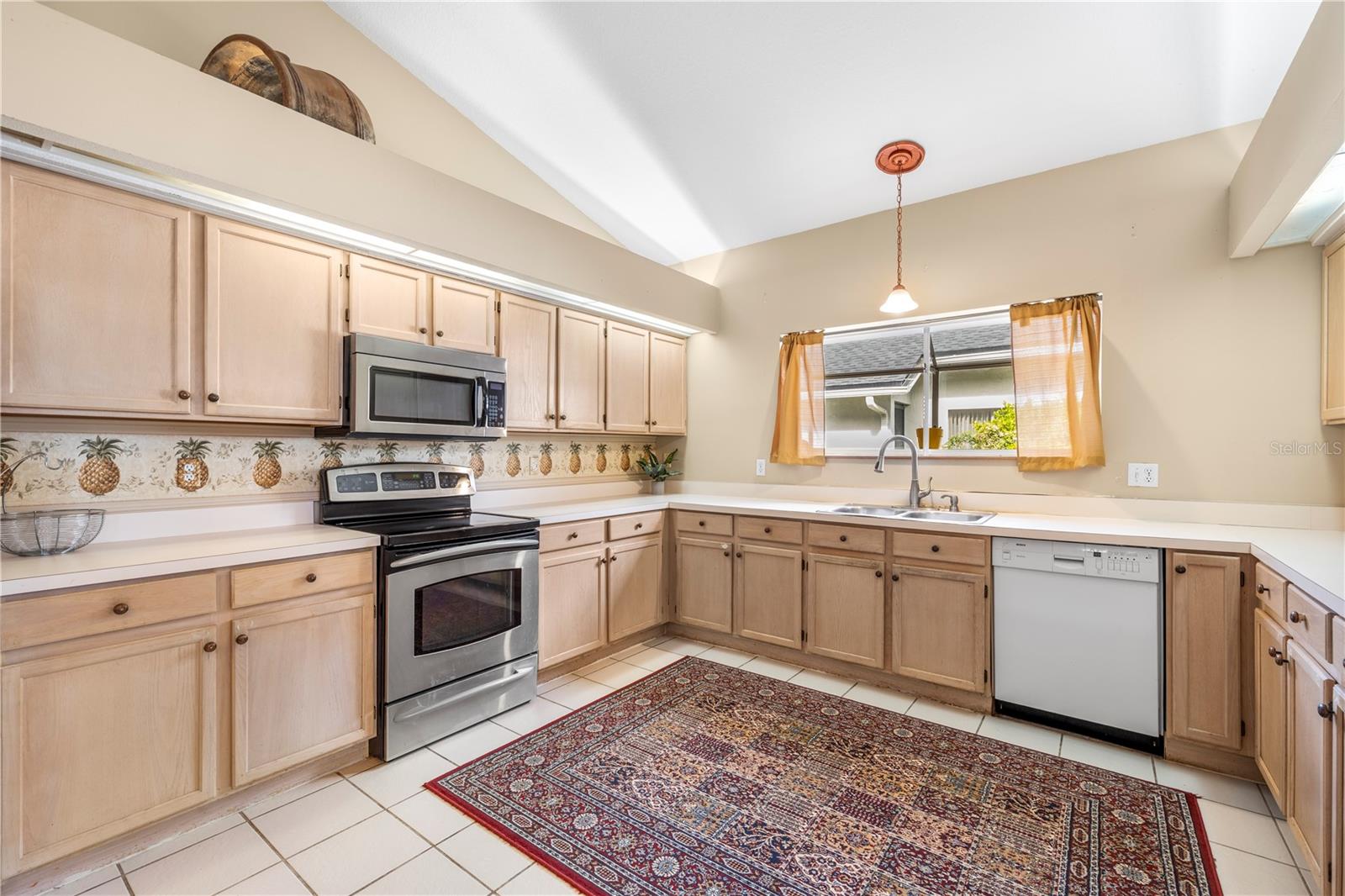 8746 TANTALLON CIR — photo 19