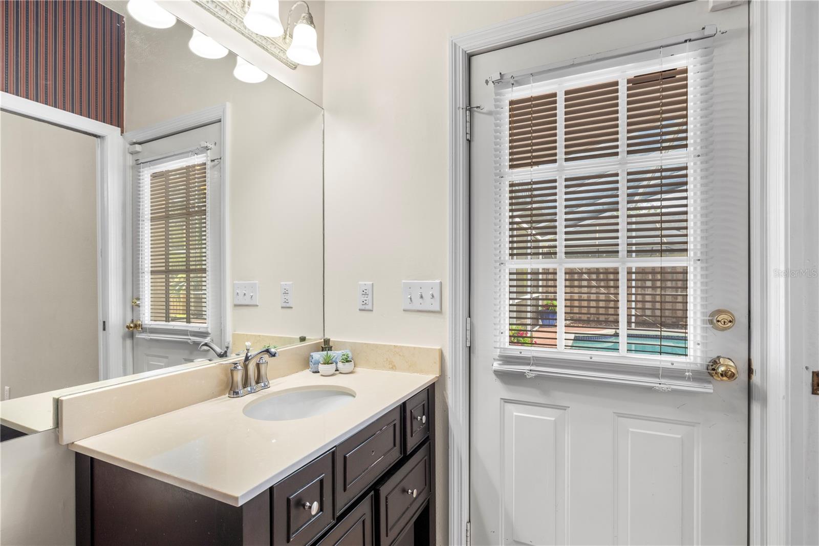 8746 TANTALLON CIR — photo 43