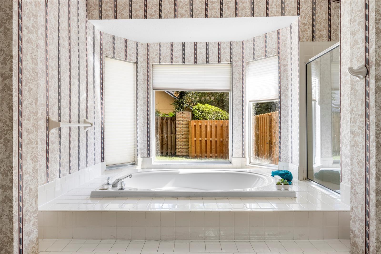 8746 TANTALLON CIR — photo 47