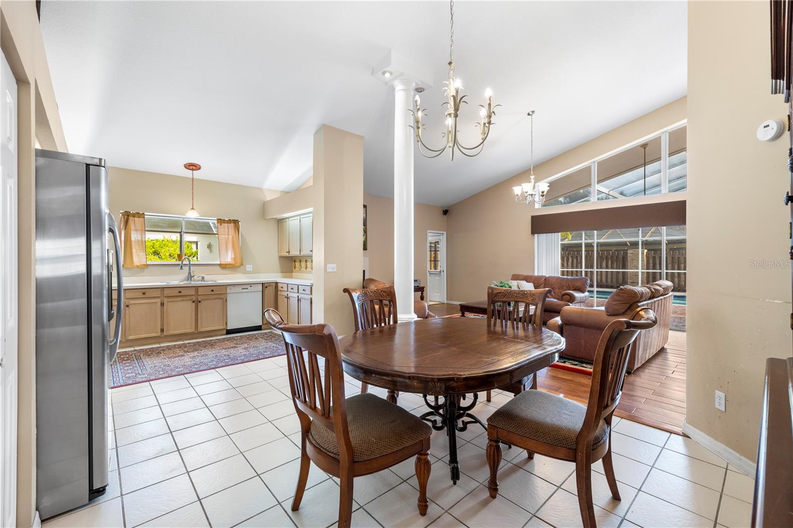 8746 TANTALLON CIR — photo 23