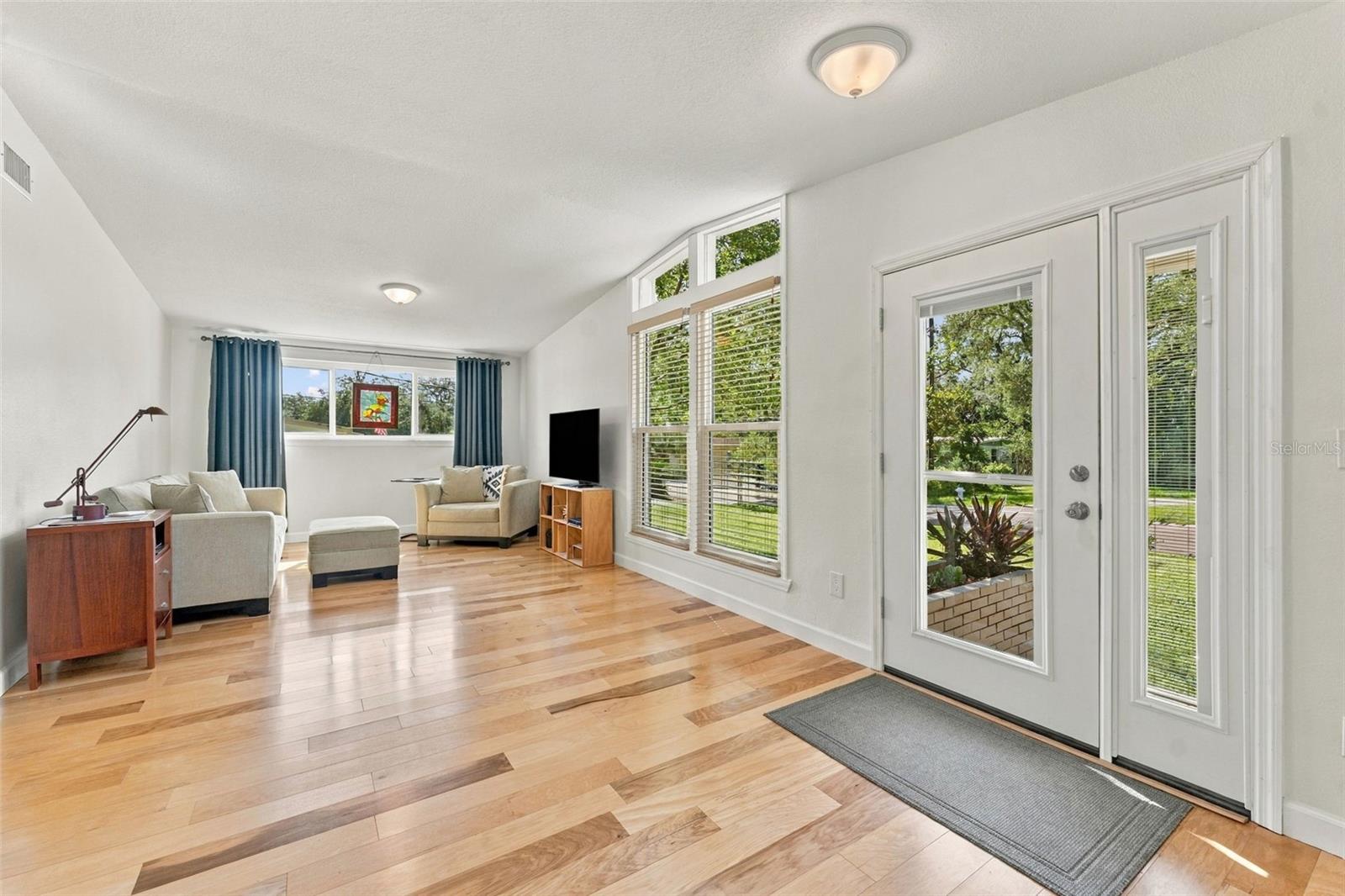 206 LINDA AVE — photo 6