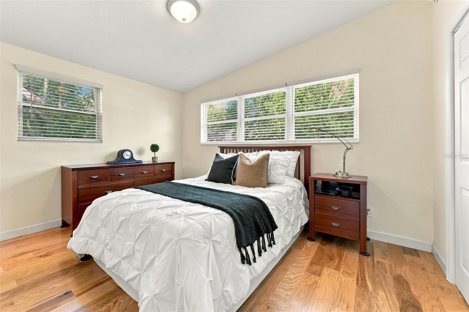 206 LINDA AVE — photo 16