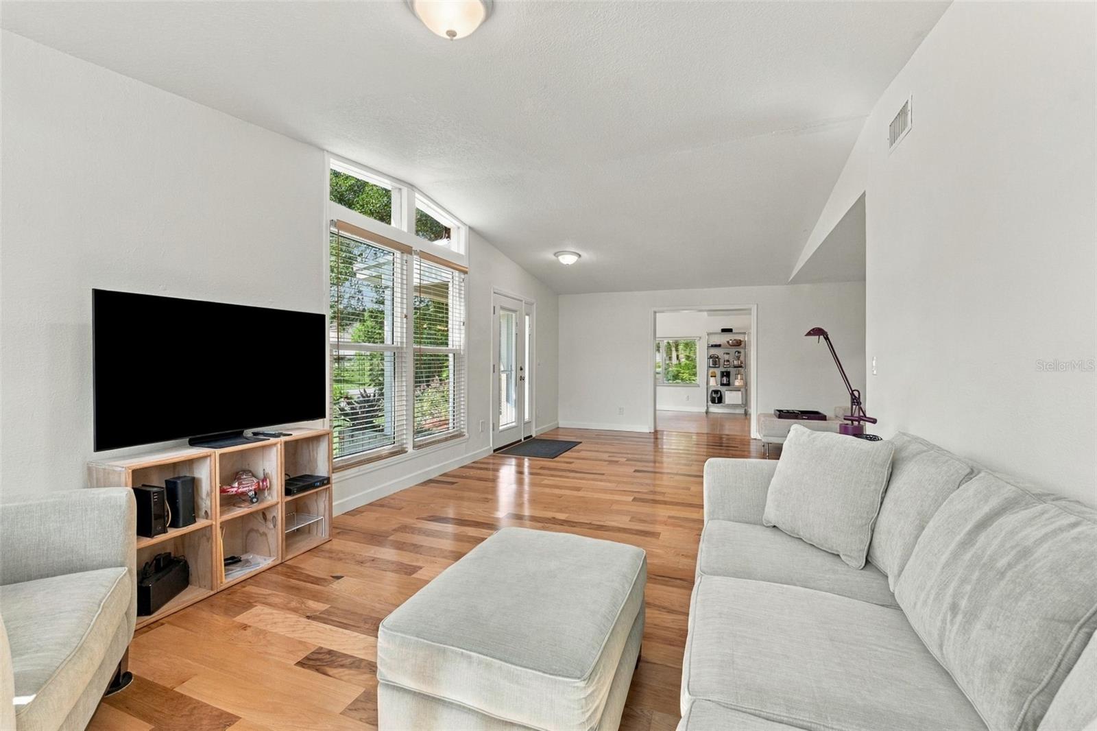 206 LINDA AVE — photo 7