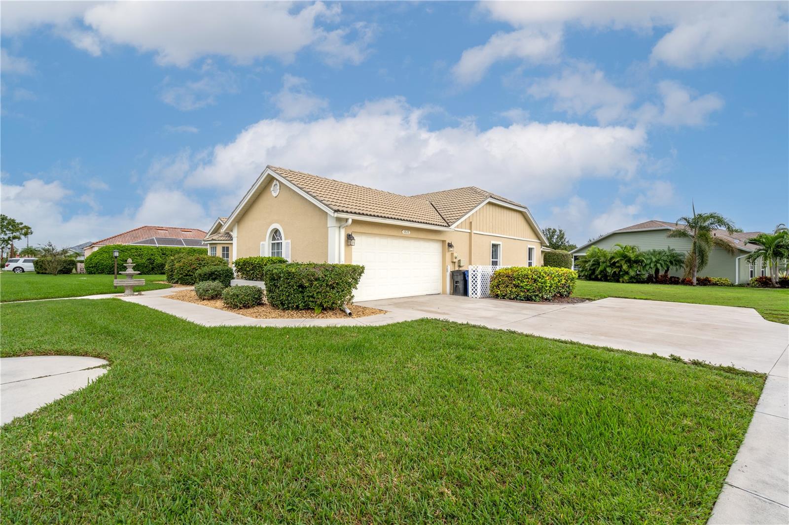5828 SANDY POINTE DR — photo 42