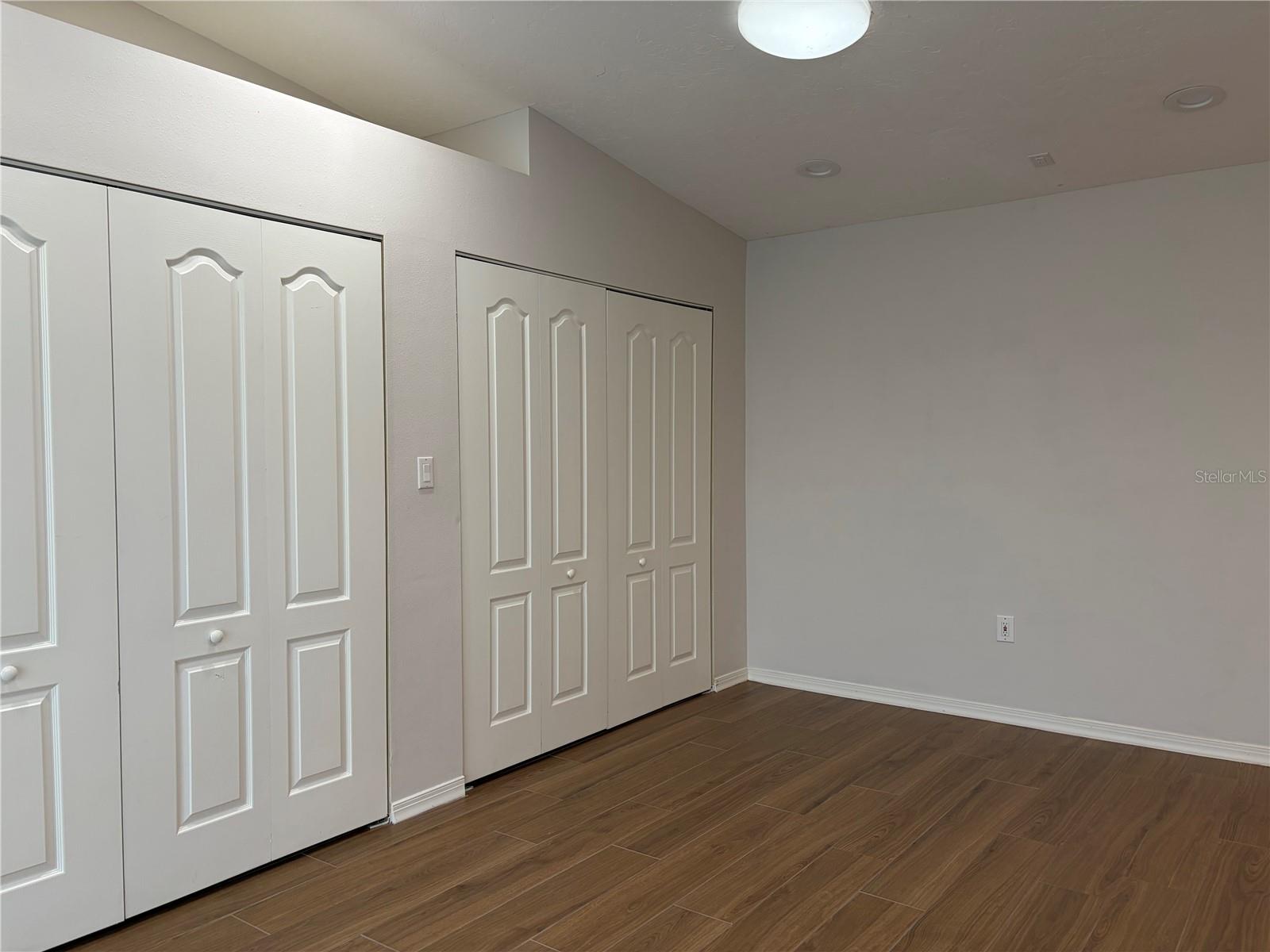 5828 SANDY POINTE DR — photo 23