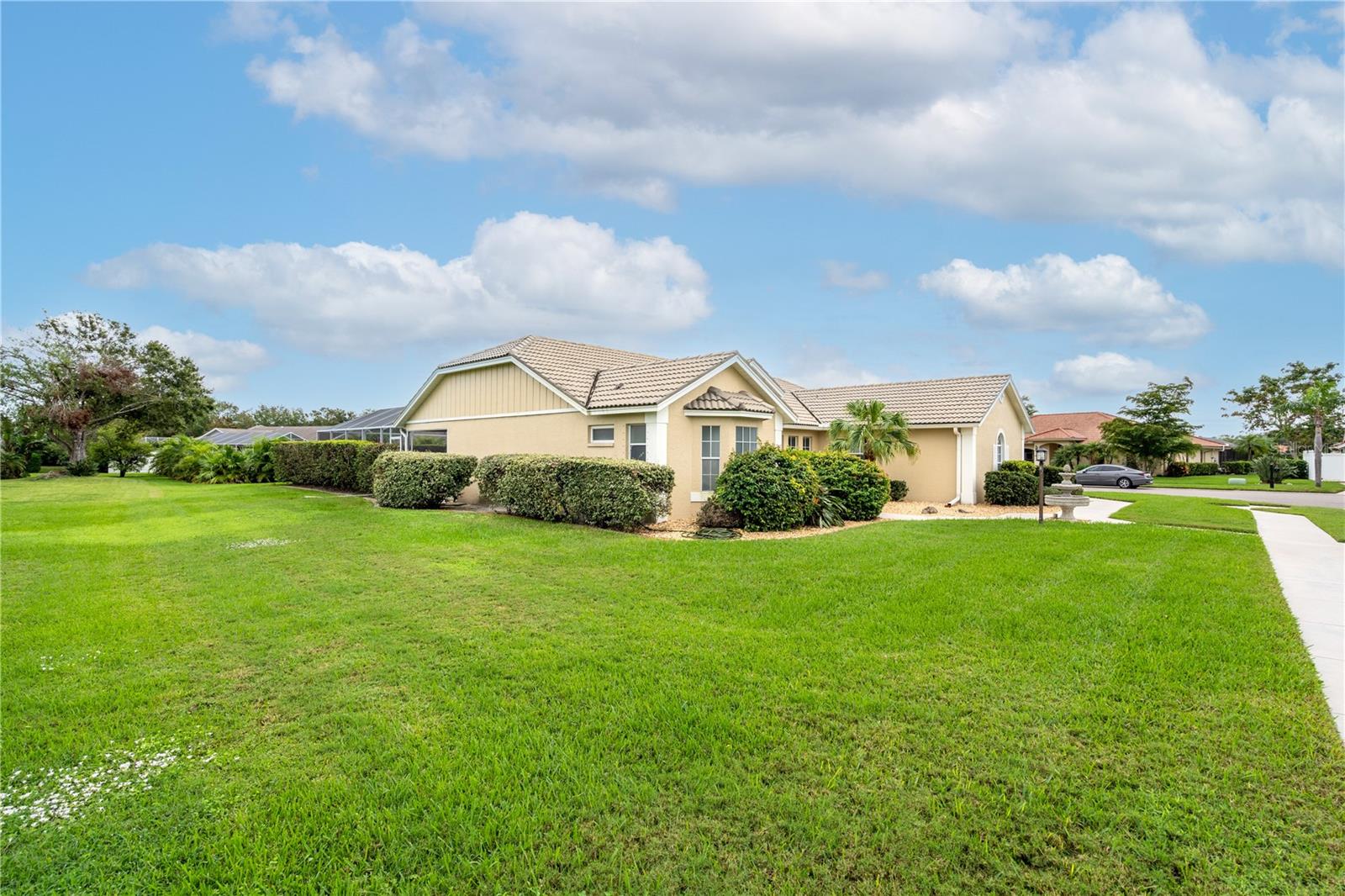 5828 SANDY POINTE DR — photo 41