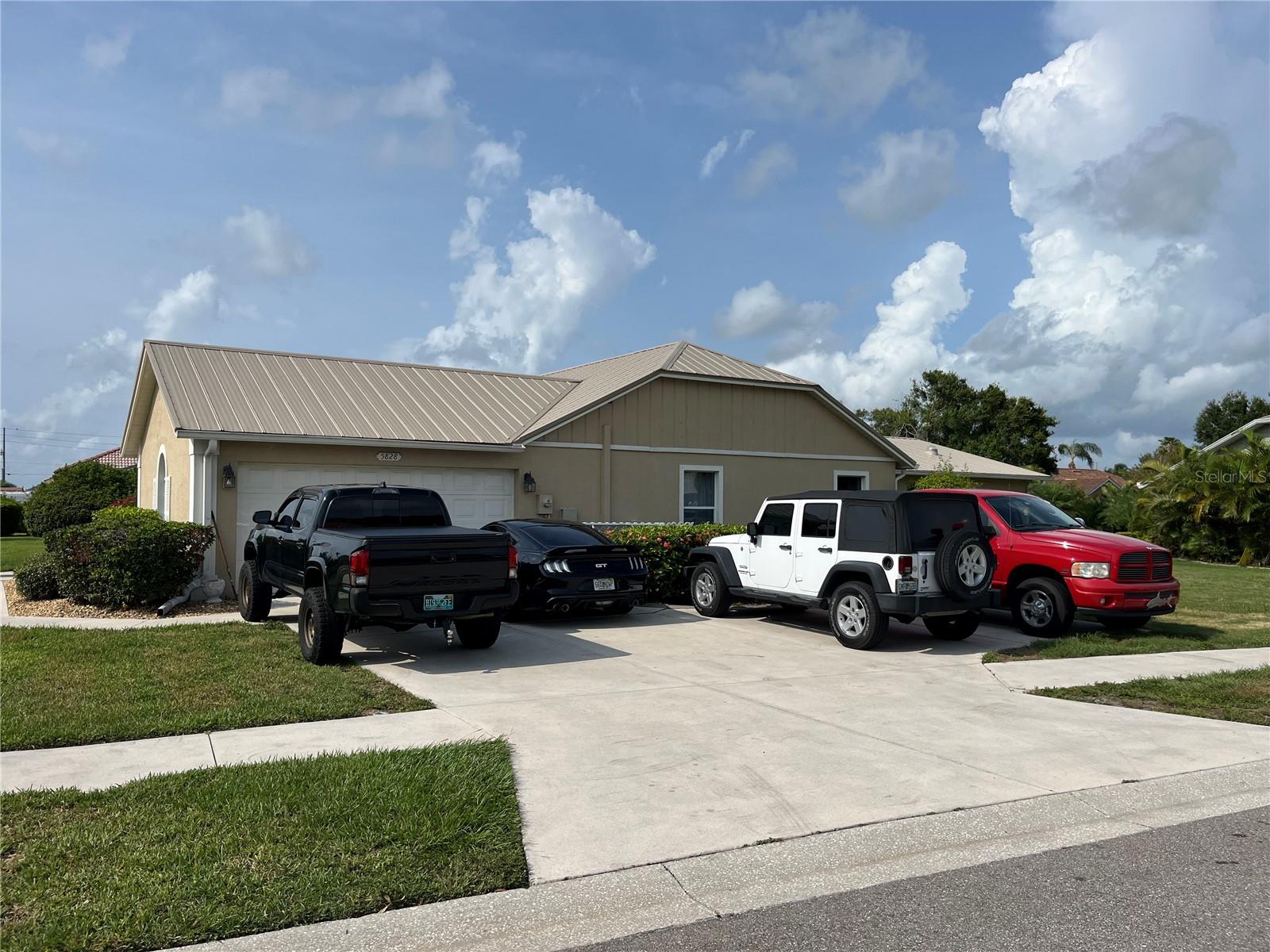 5828 SANDY POINTE DR — photo 45