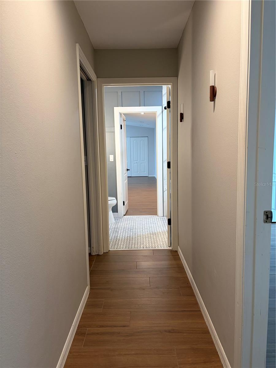5828 SANDY POINTE DR — photo 31