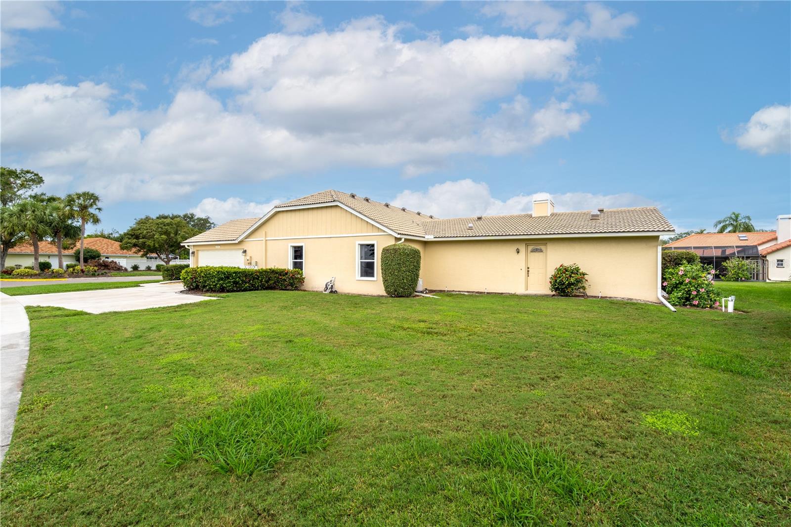 5828 SANDY POINTE DR — photo 43
