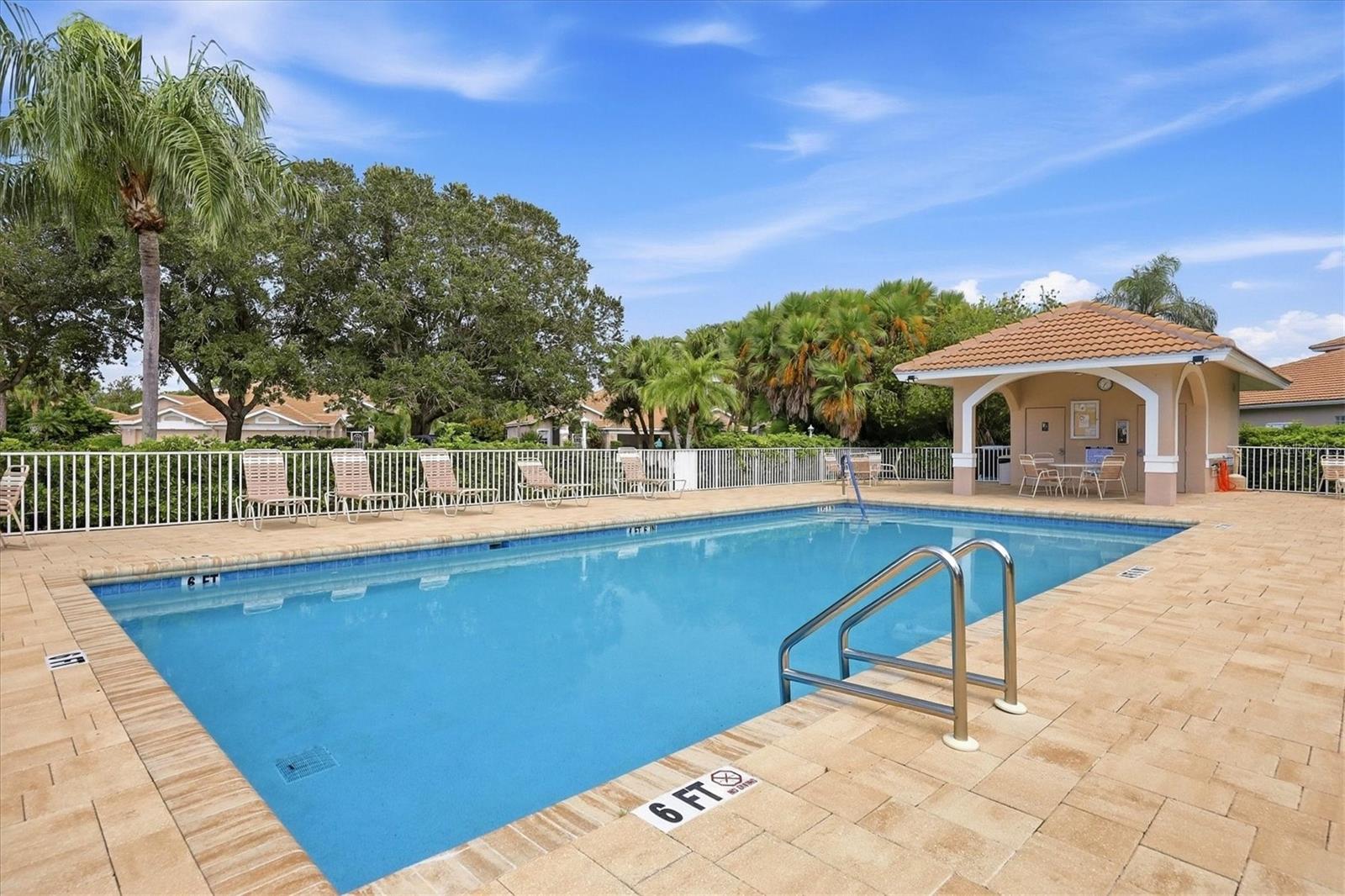 9413 FOREST HILLS CIR — photo 49