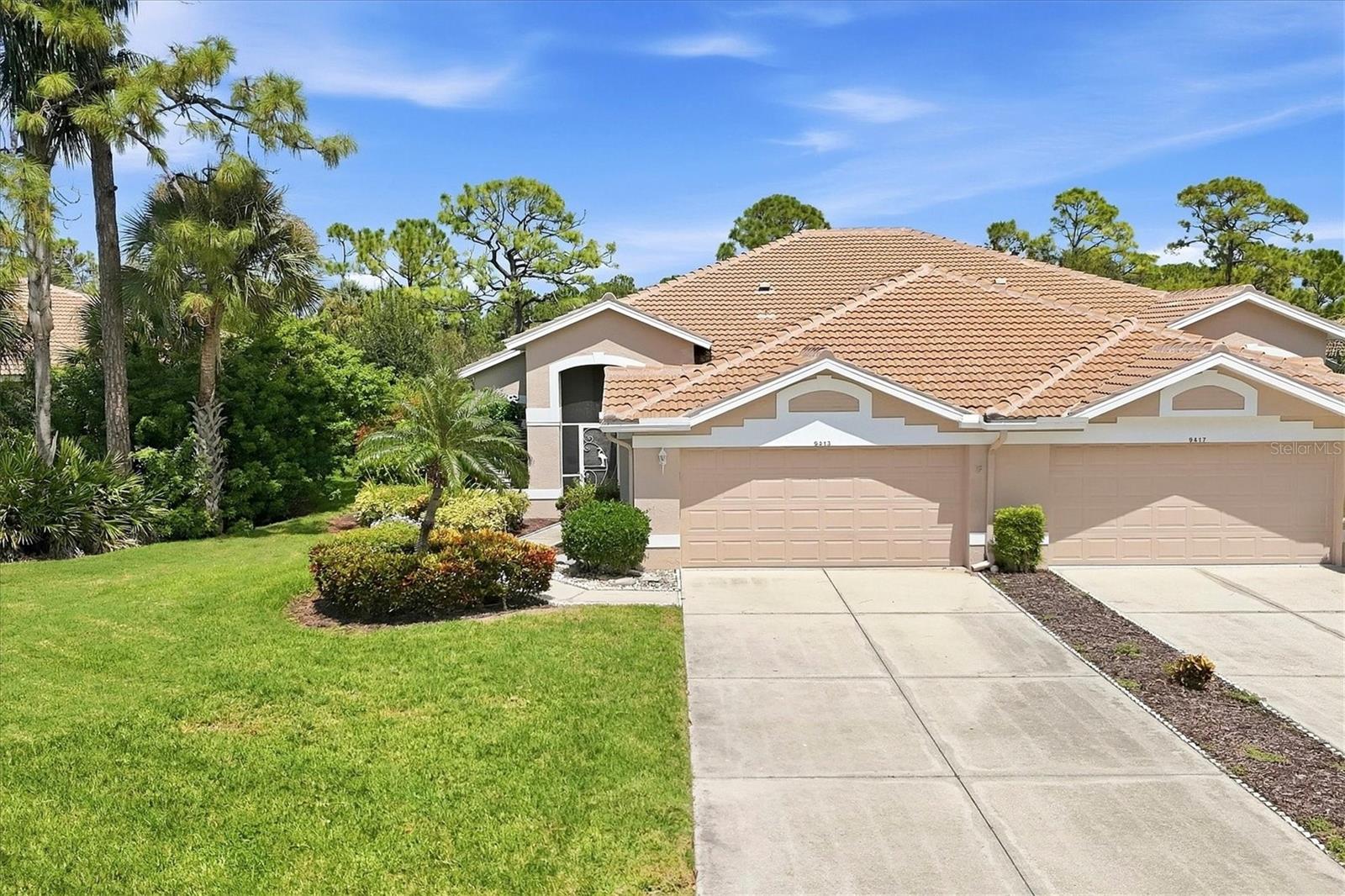9413 FOREST HILLS CIR — photo 5