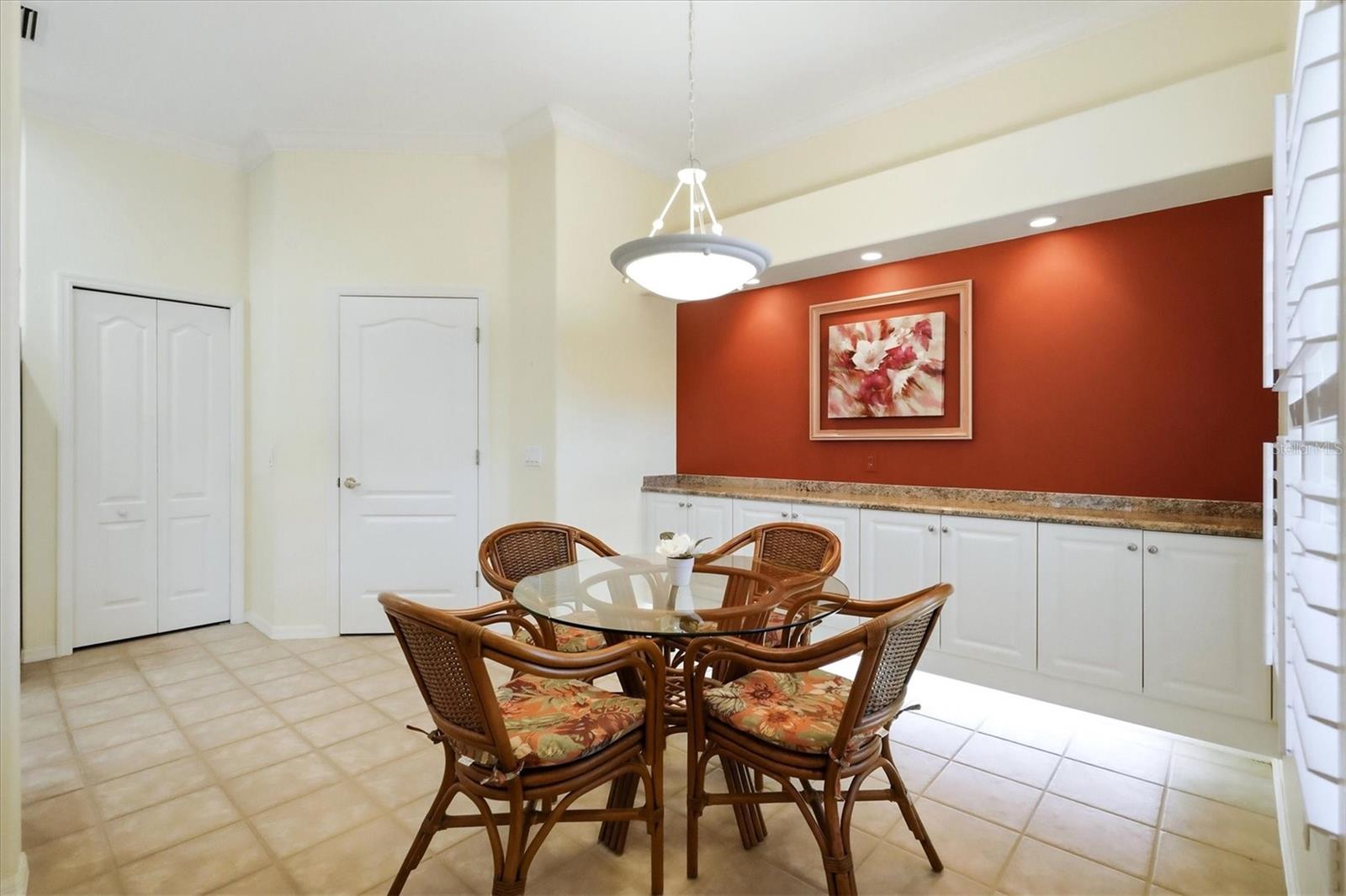 9413 FOREST HILLS CIR — photo 17