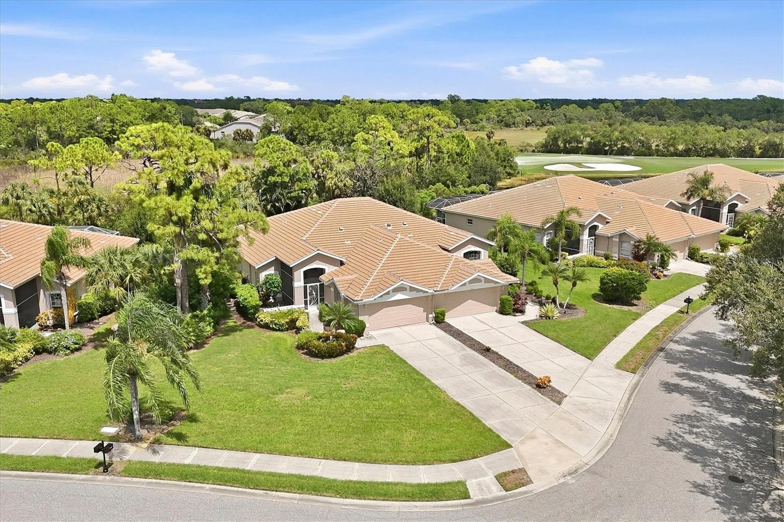 9413 FOREST HILLS CIR — photo 4