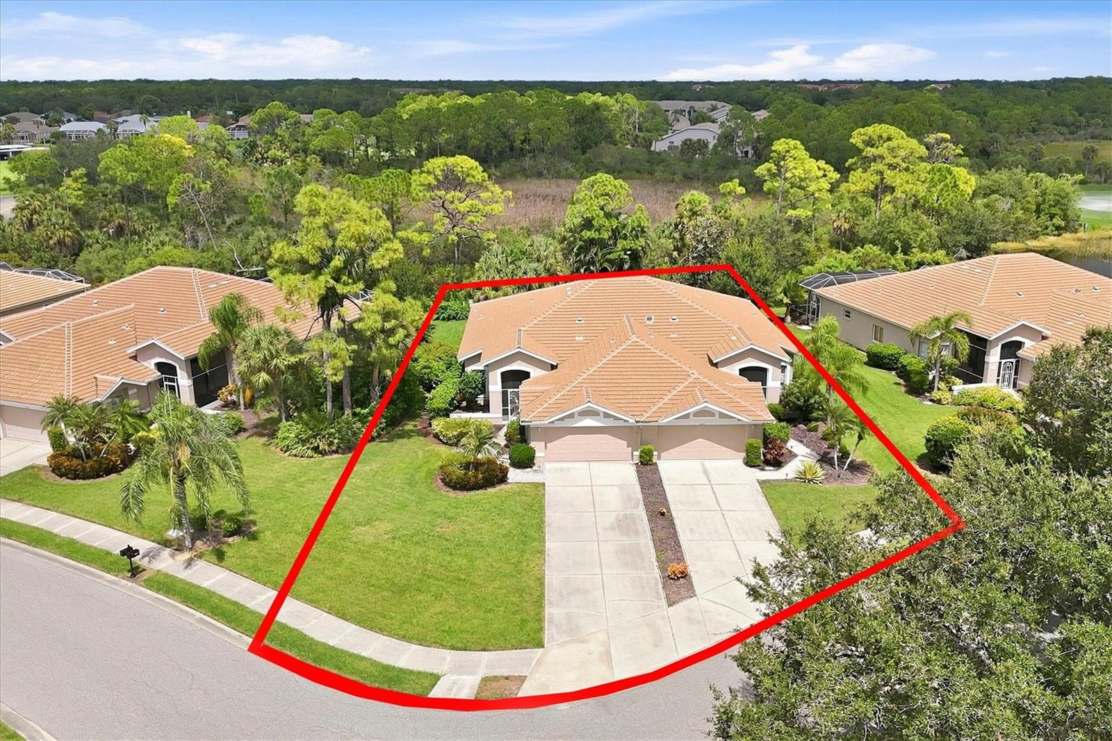 9413 FOREST HILLS CIR — photo 3